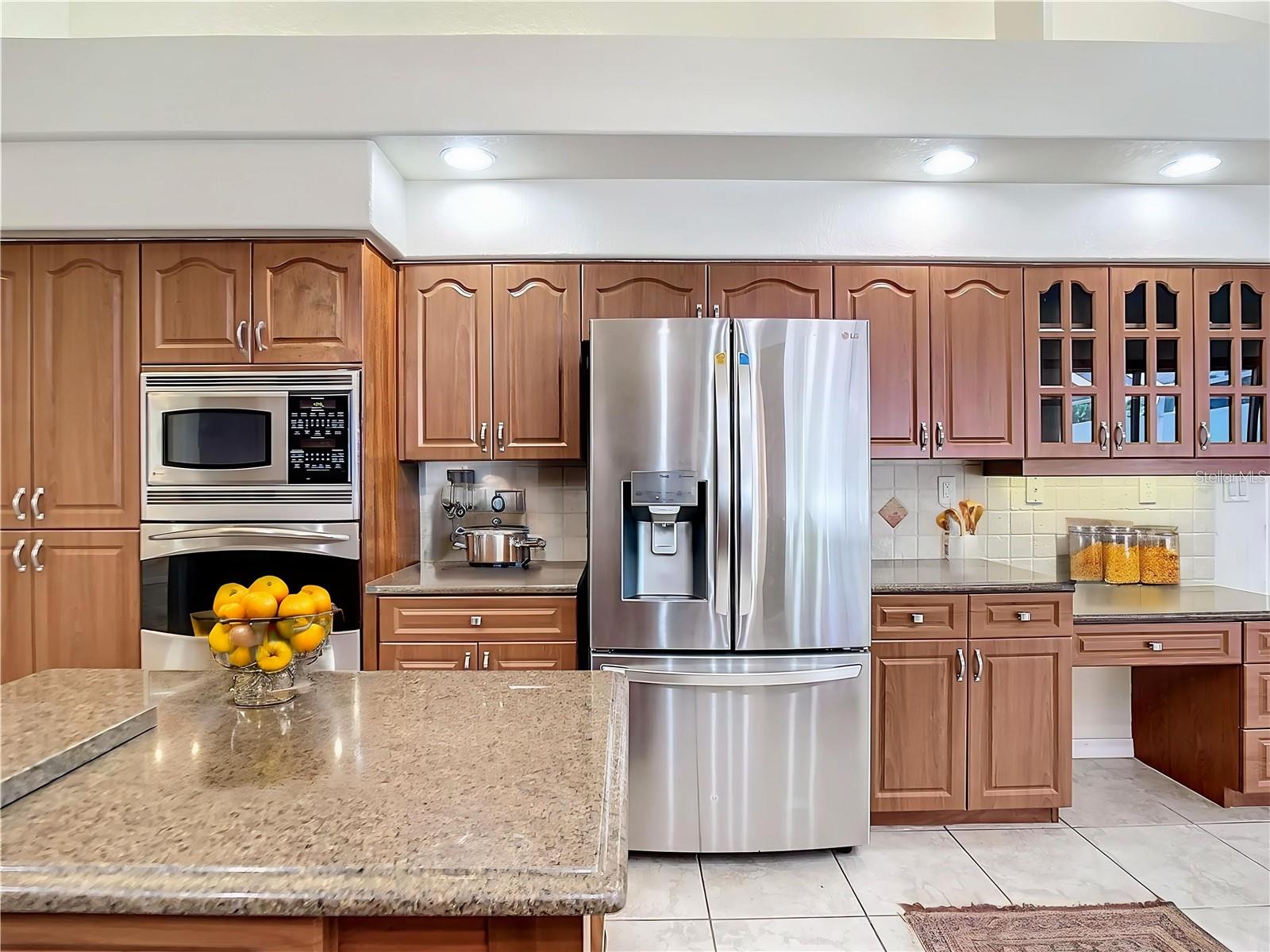 GOURMET KITCHEN VIRTUAL STAGING - 18065 WING AVE, PORT CHARLOTTE