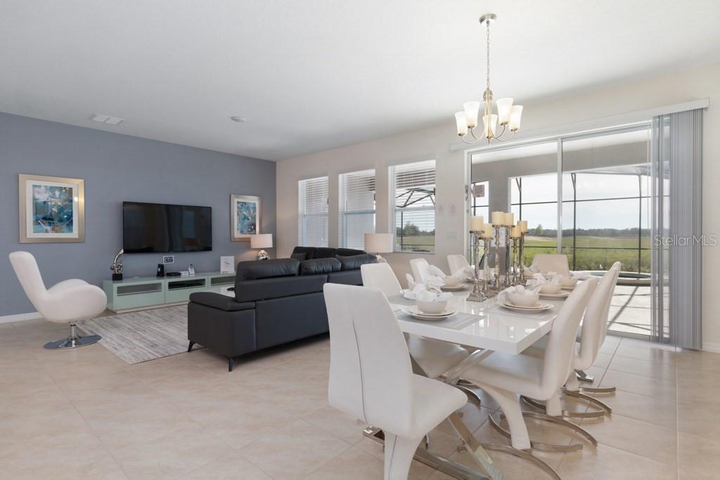 Single Family Residence at 8012 OAK SHADOW CT, DAVENPORT, photo 10 of 34