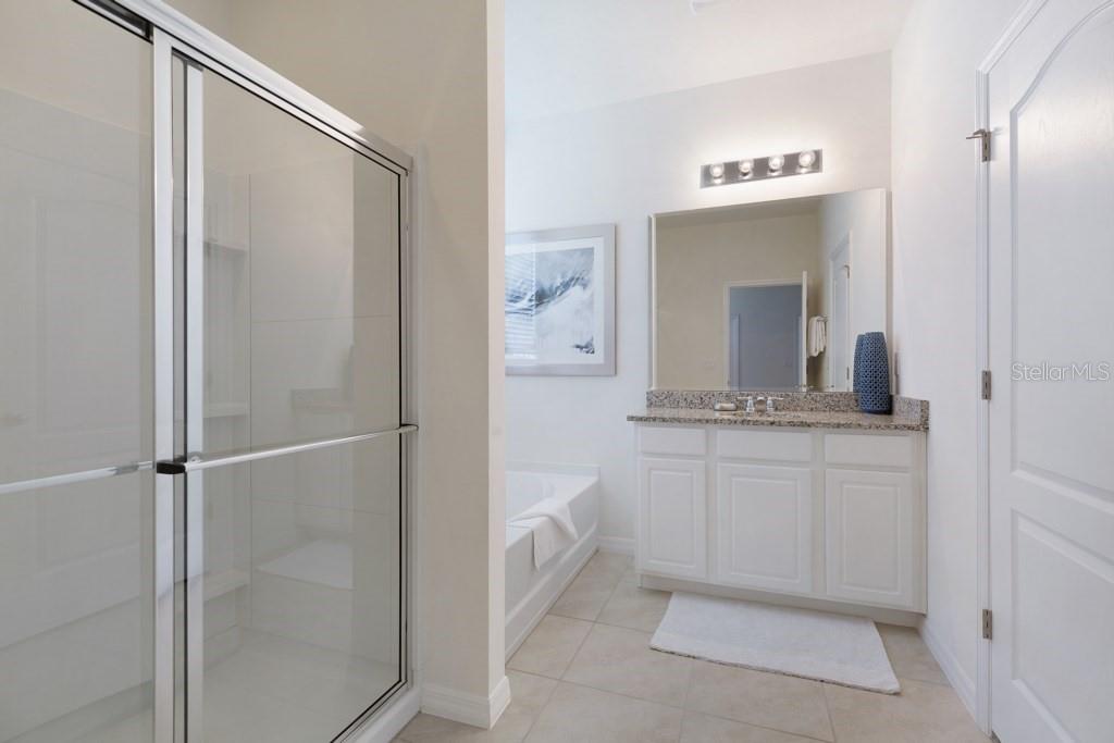 Single Family Residence at 8012 OAK SHADOW CT, DAVENPORT, photo 17 of 34