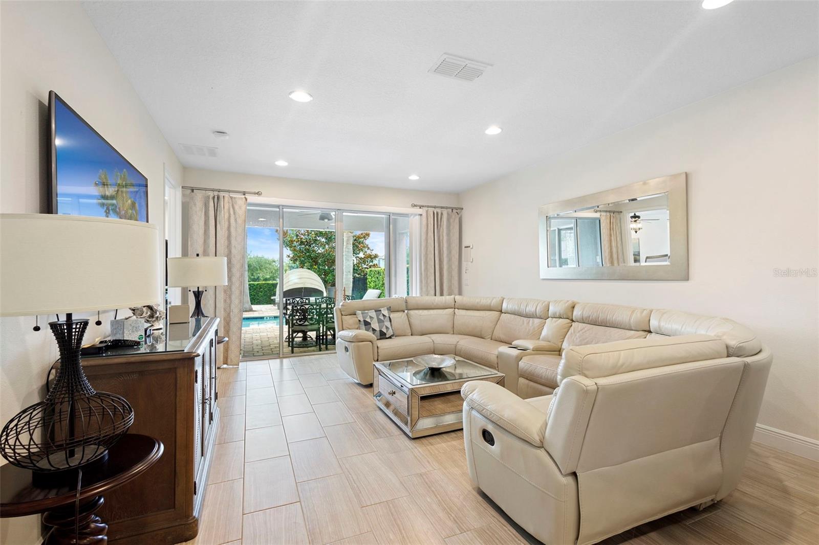 Single Family Residence at 311 PENDANT CT, KISSIMMEE, photo 12 of 64