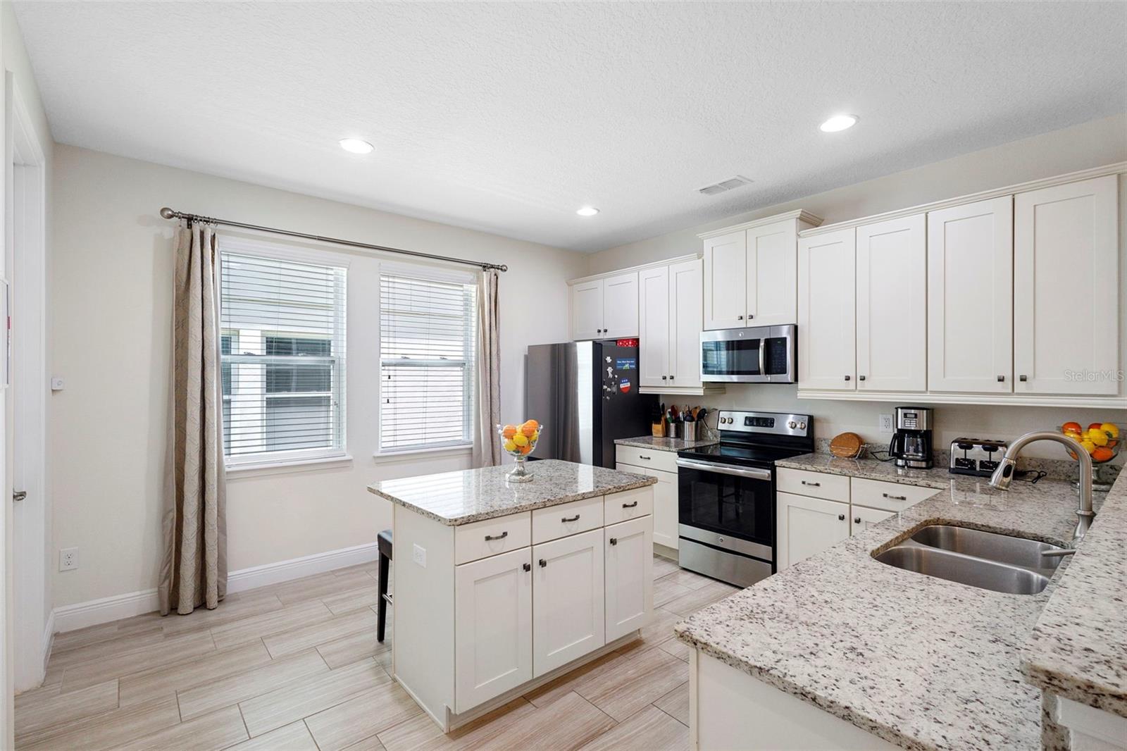 Single Family Residence at 311 PENDANT CT, KISSIMMEE, photo 18 of 64