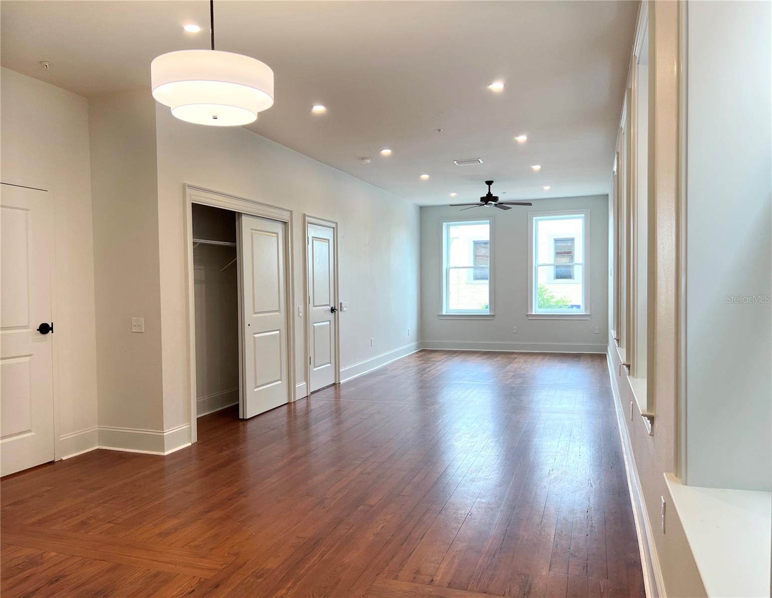Unit 209 Living Room - 244 E PARK AVE, LAKE WALES