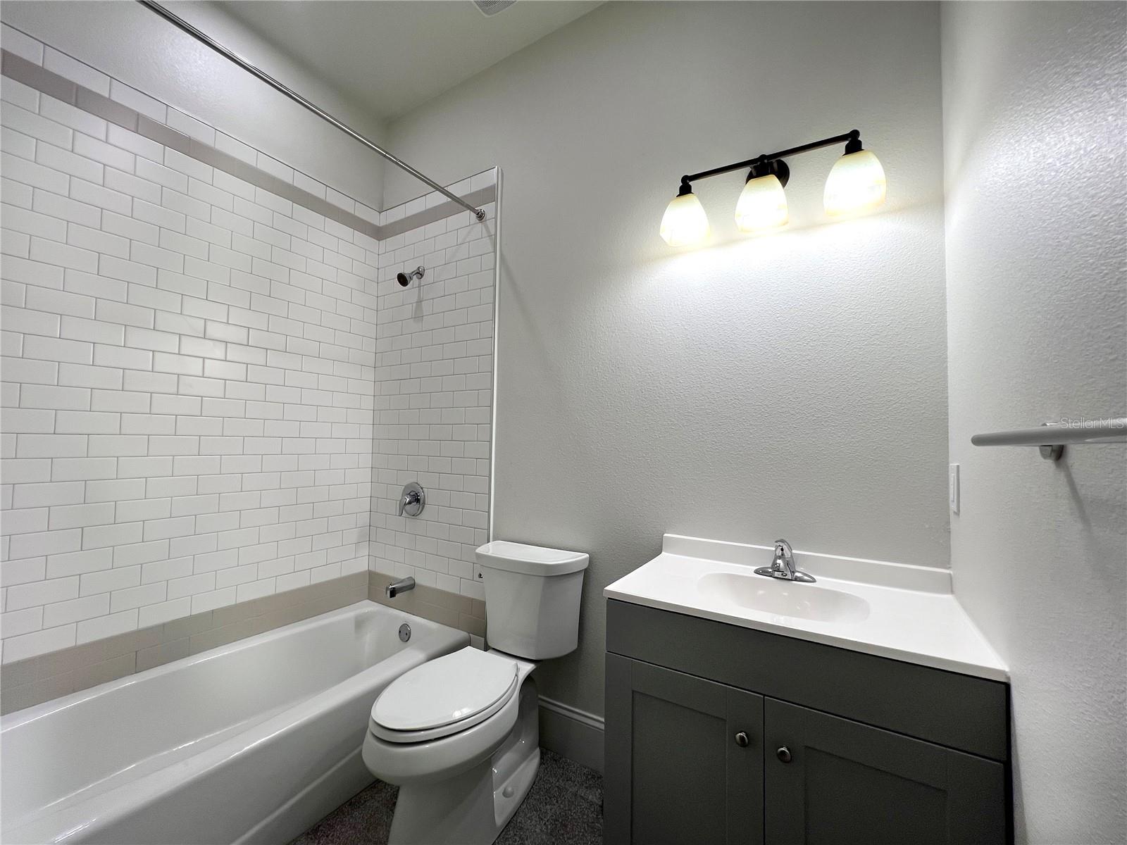 Unit 201 bathroom 2 - 244 E PARK AVE, LAKE WALES