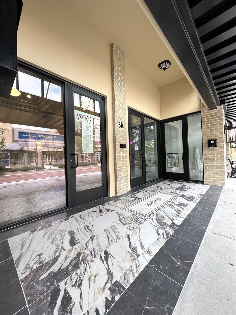 Common Entrance - 244 E PARK AVE, LAKE WALES