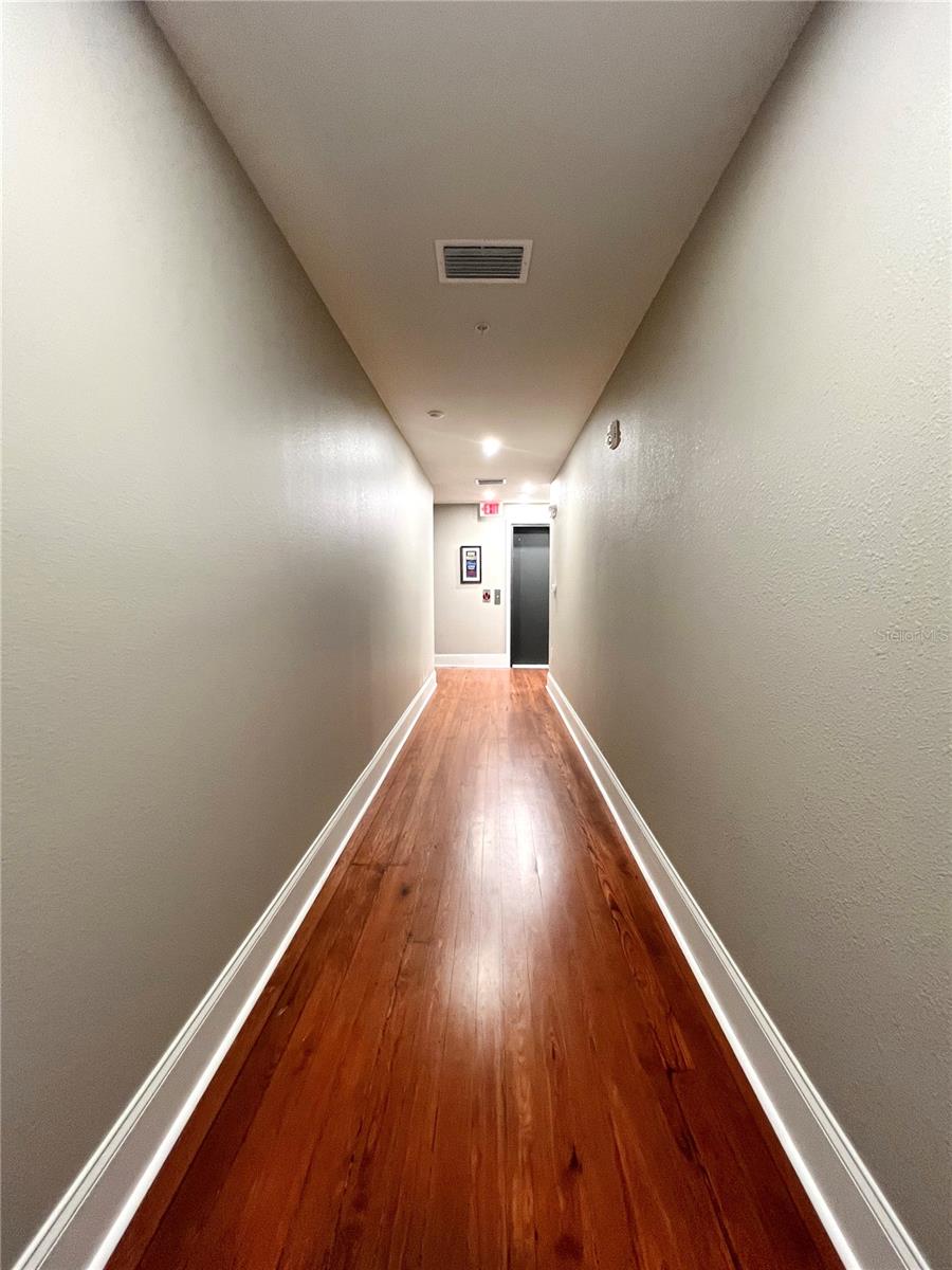 Upstairs Common Hall to Apartments - 244 E PARK AVE, LAKE WALES