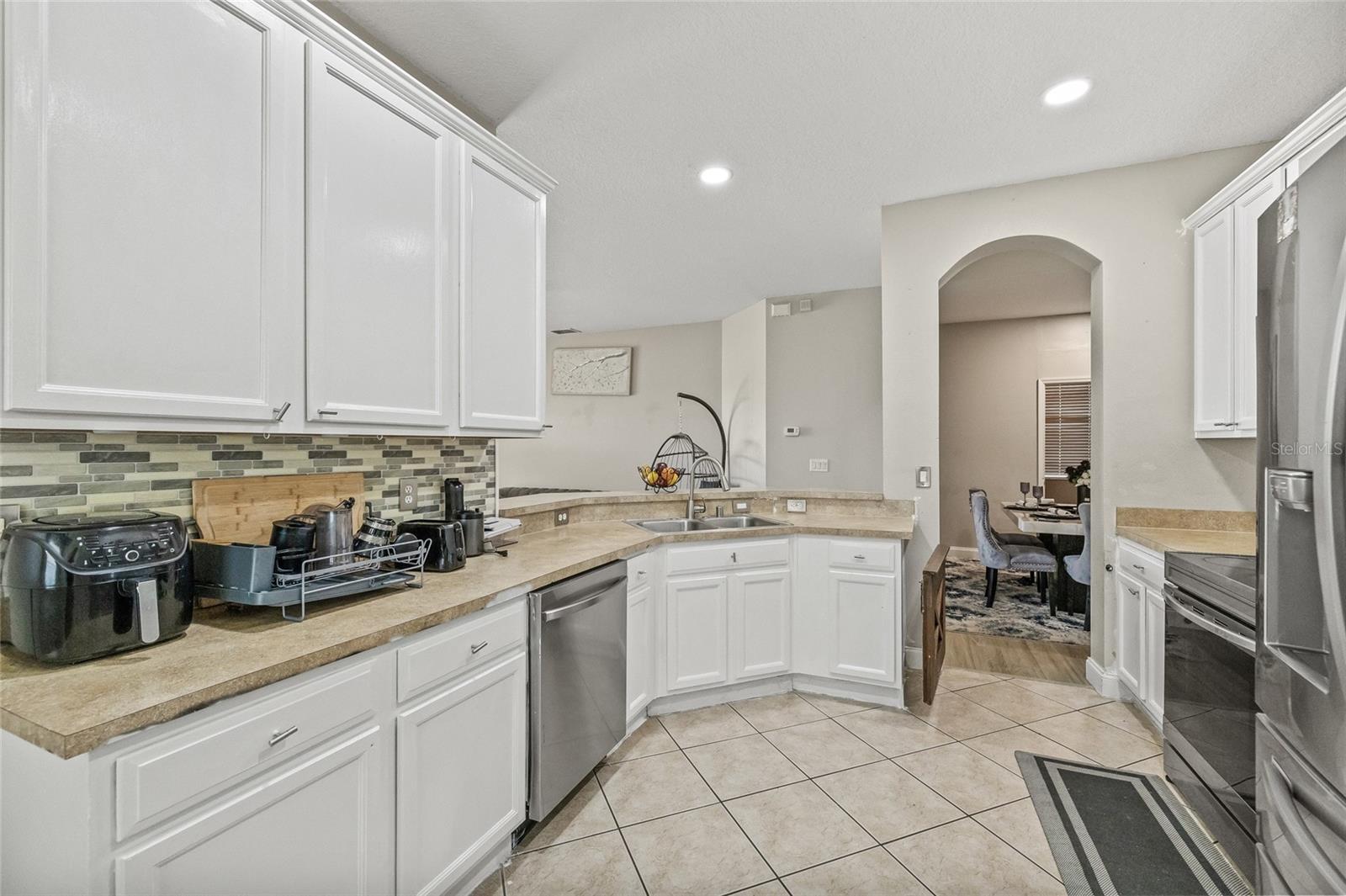 Single Family Residence at 8521 SOUTHERN CHARM CIR, BROOKSVILLE, photo 16 of 44