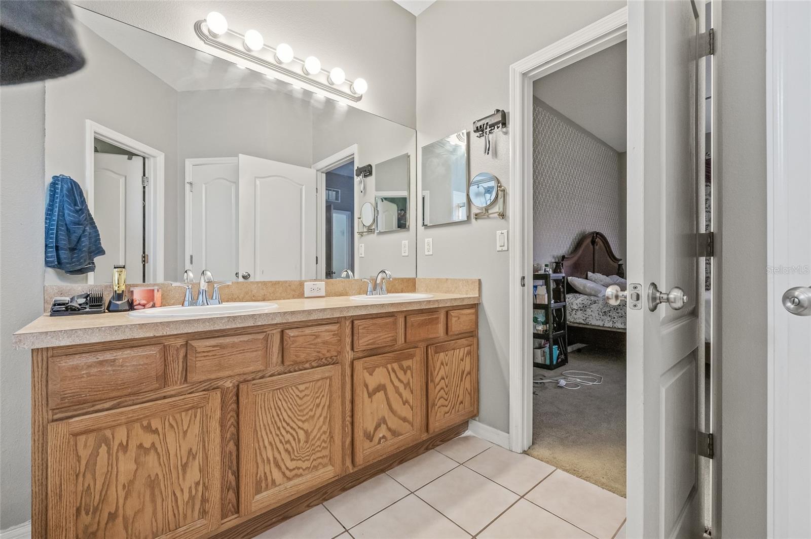 Single Family Residence at 8521 SOUTHERN CHARM CIR, BROOKSVILLE, photo 26 of 44