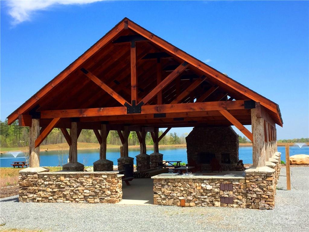 Lake/Beach Pavilion - 61 Scenic Vista Drive, Nebo