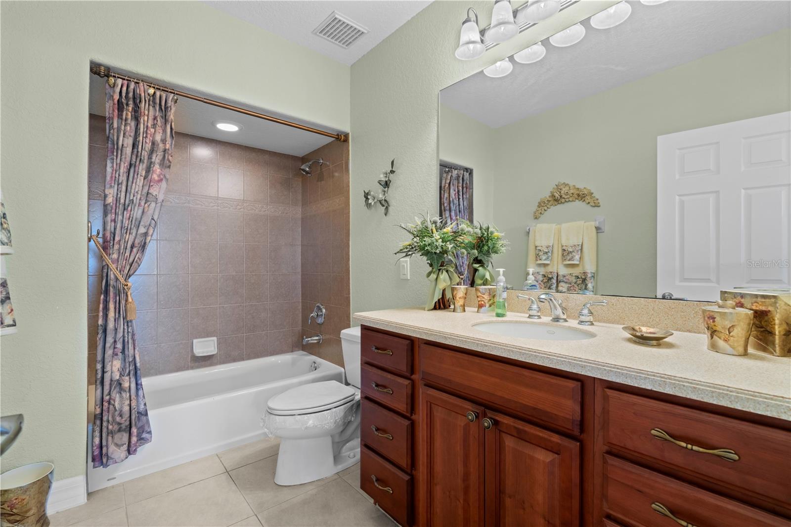 Condominium at 101 N MARION CT #114, PUNTA GORDA, photo 37 of 55
