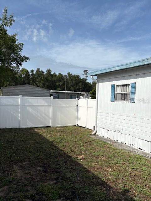 Mobile Home at 29218 HECKLEMAN ST, BROOKSVILLE, photo 6 of 32