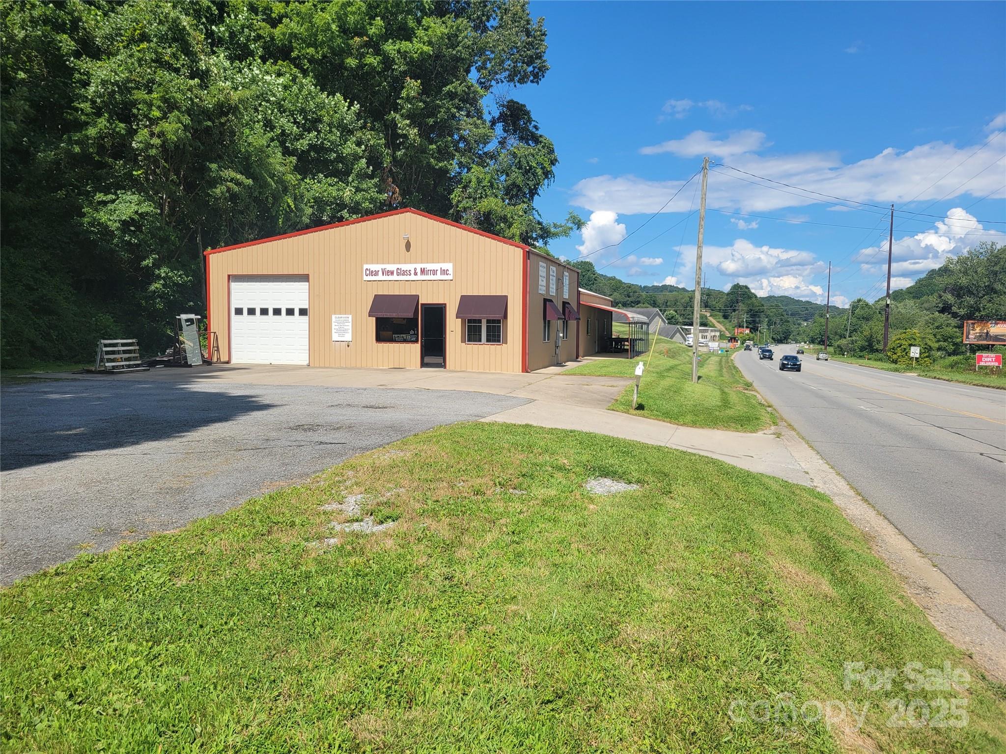 Warehouse/Office at 2634 Dellwood Road, Waynesville, photo 2 of 19