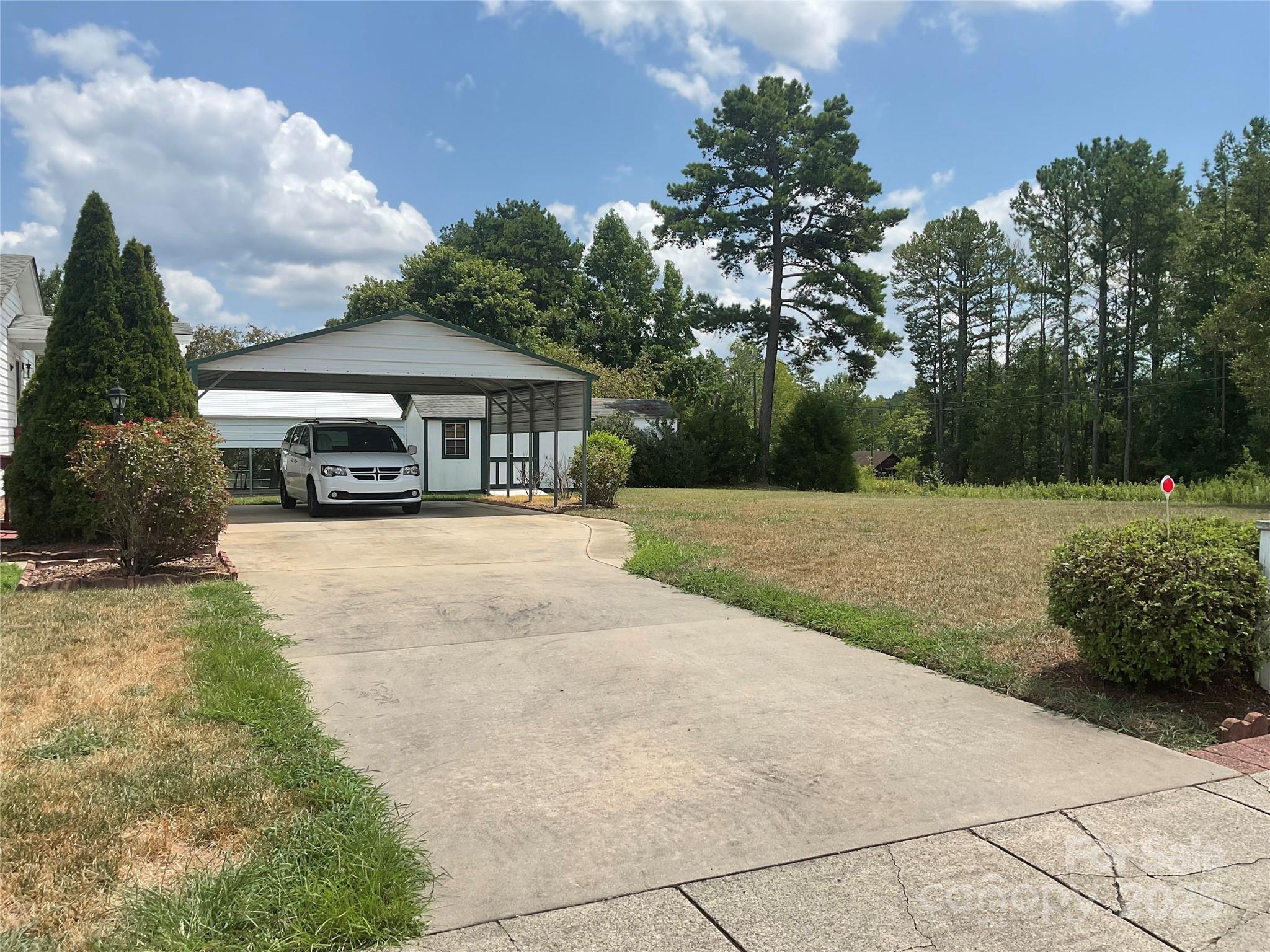 DW - 1695 Lemming Drive, Concord
