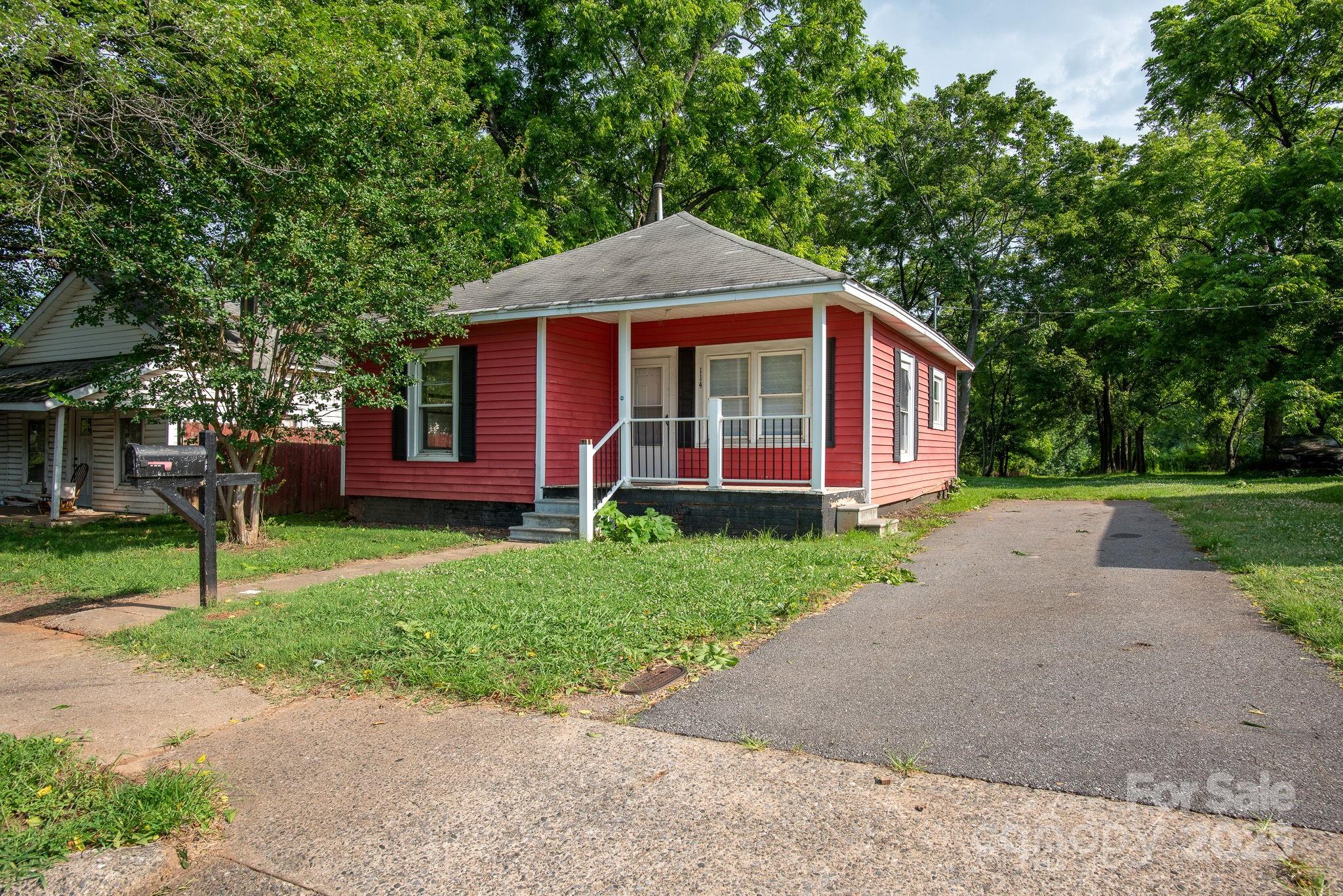 114 Walker St - 605 N Piedmont Avenue, Kings Mountain