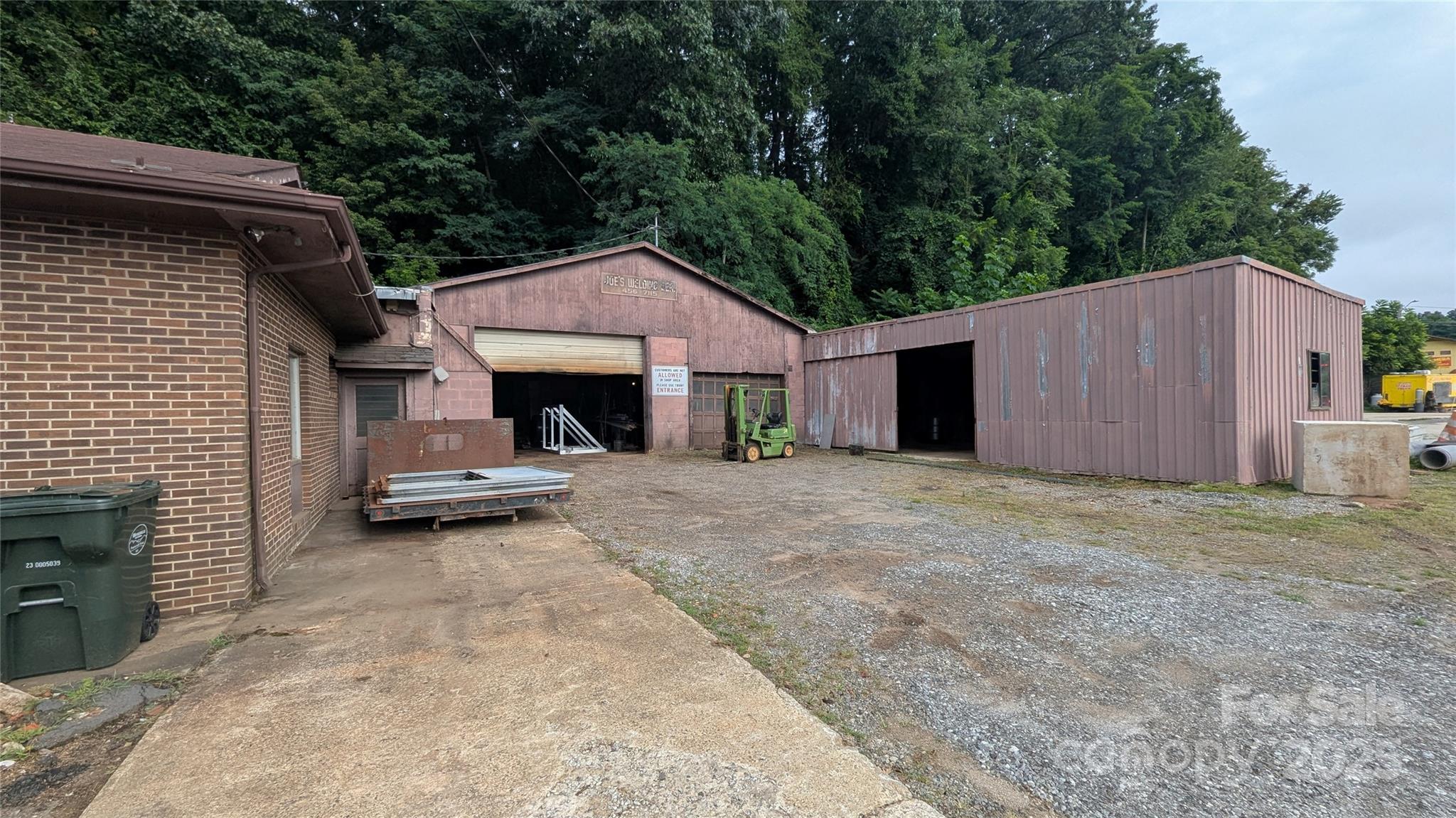Automotive at 719 Dellwood City Road, Waynesville, photo 11 of 35