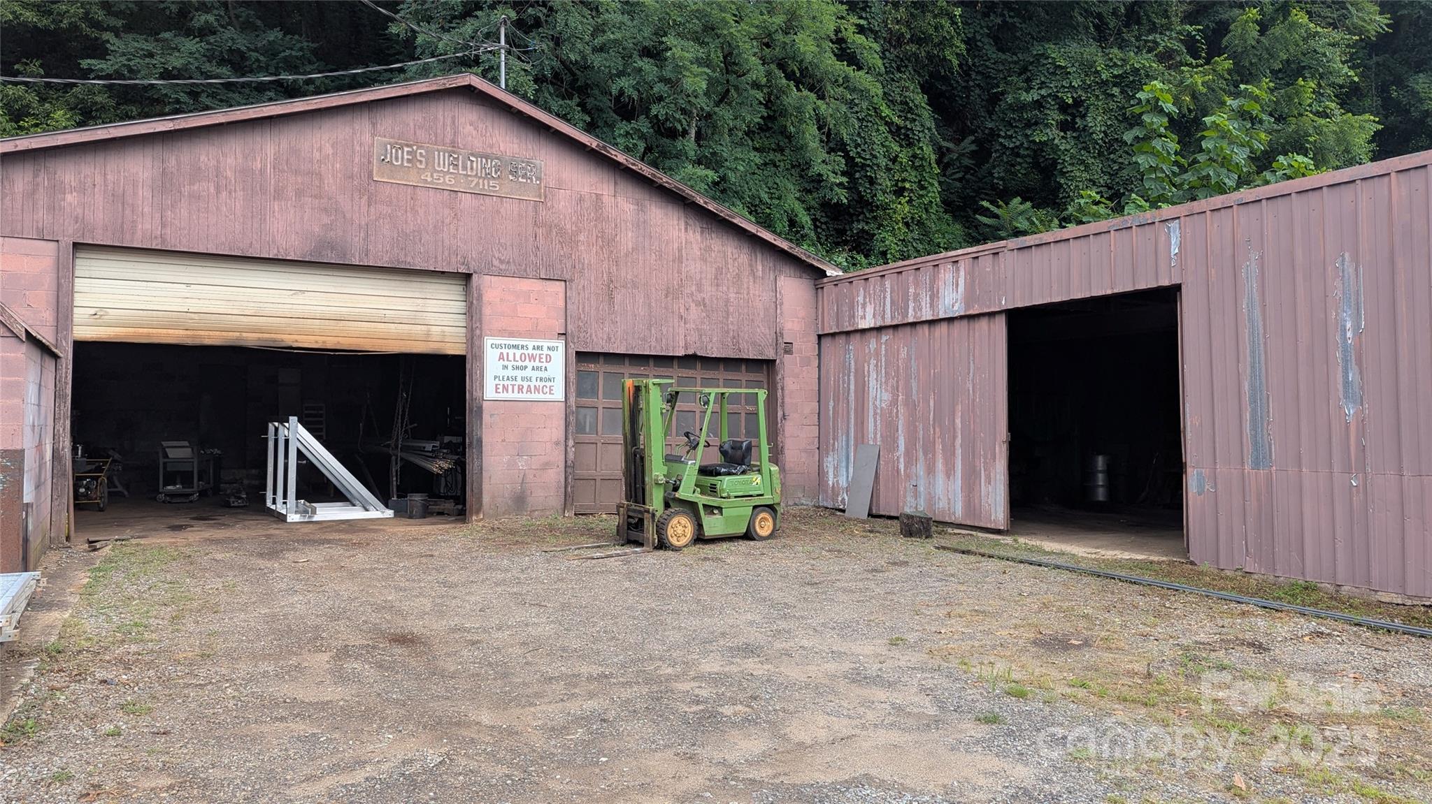 Automotive at 719 Dellwood City Road, Waynesville, photo 25 of 35