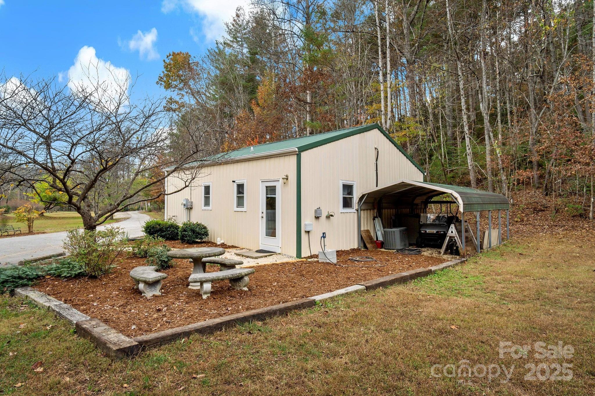 Office Building - 163 Gypsy Mountain Road, Marion