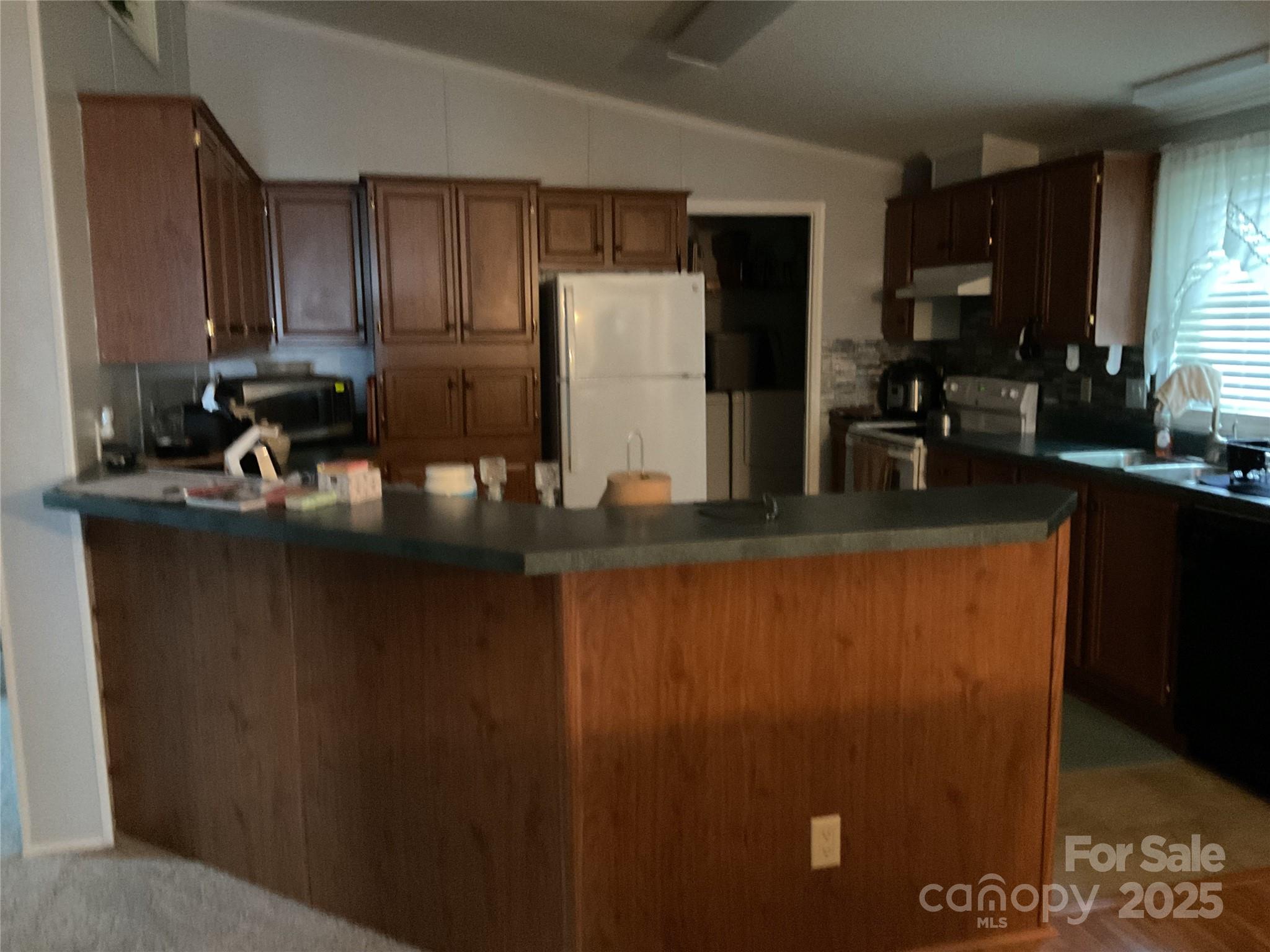 Kit - 1695 Lemming Drive, Concord