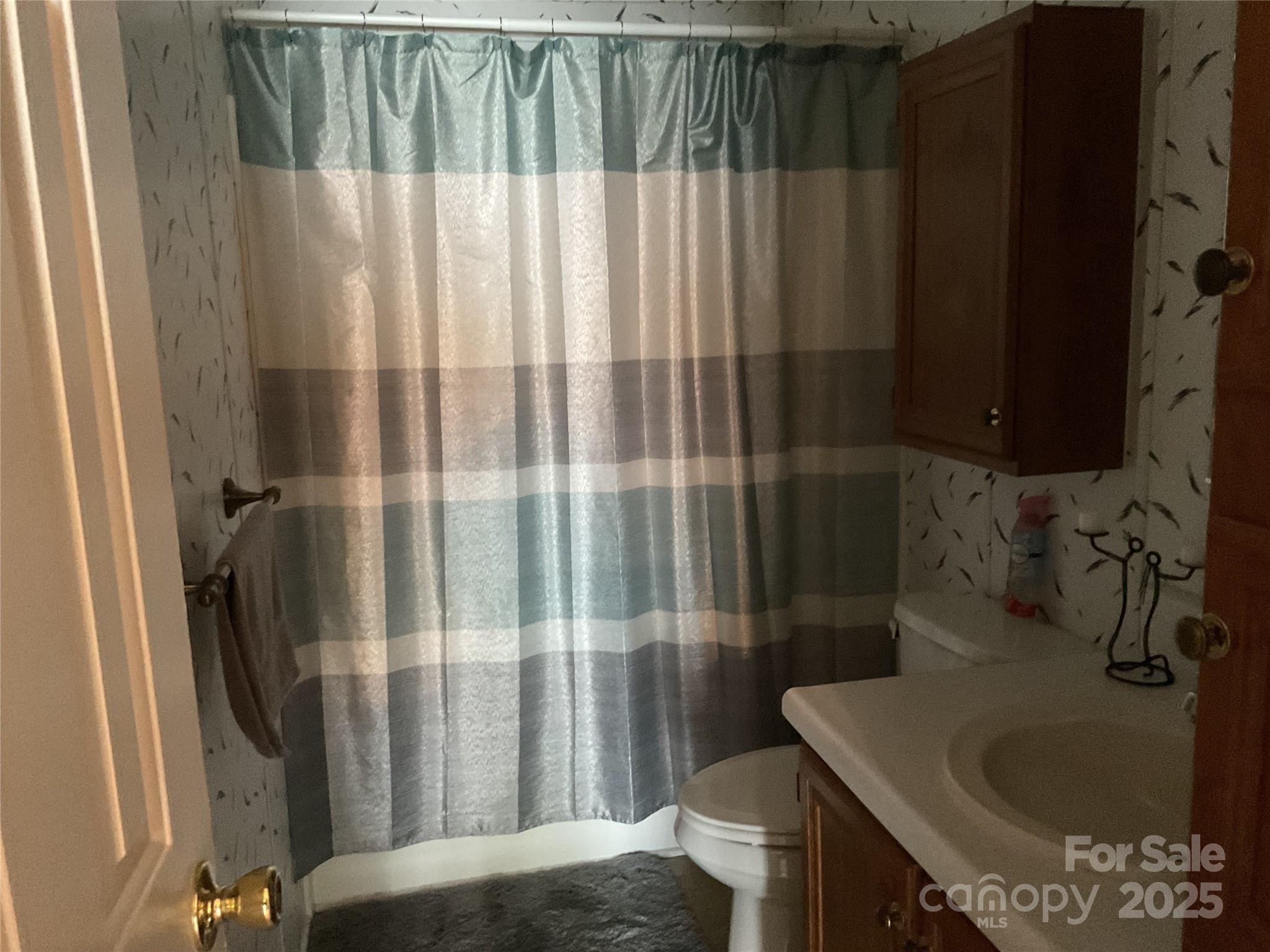 Hall bath - 1695 Lemming Drive, Concord