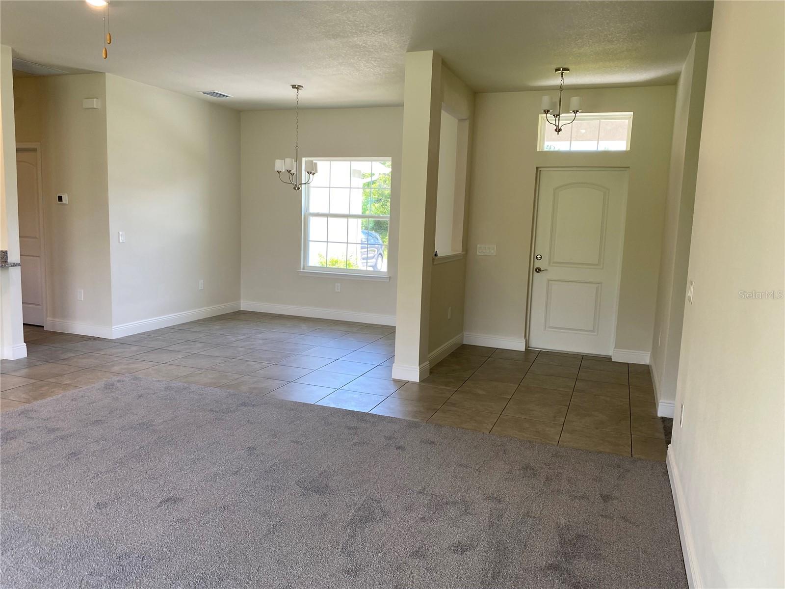 Entry and Dining Room - 2139 GASCOM ST, NORTH PORT