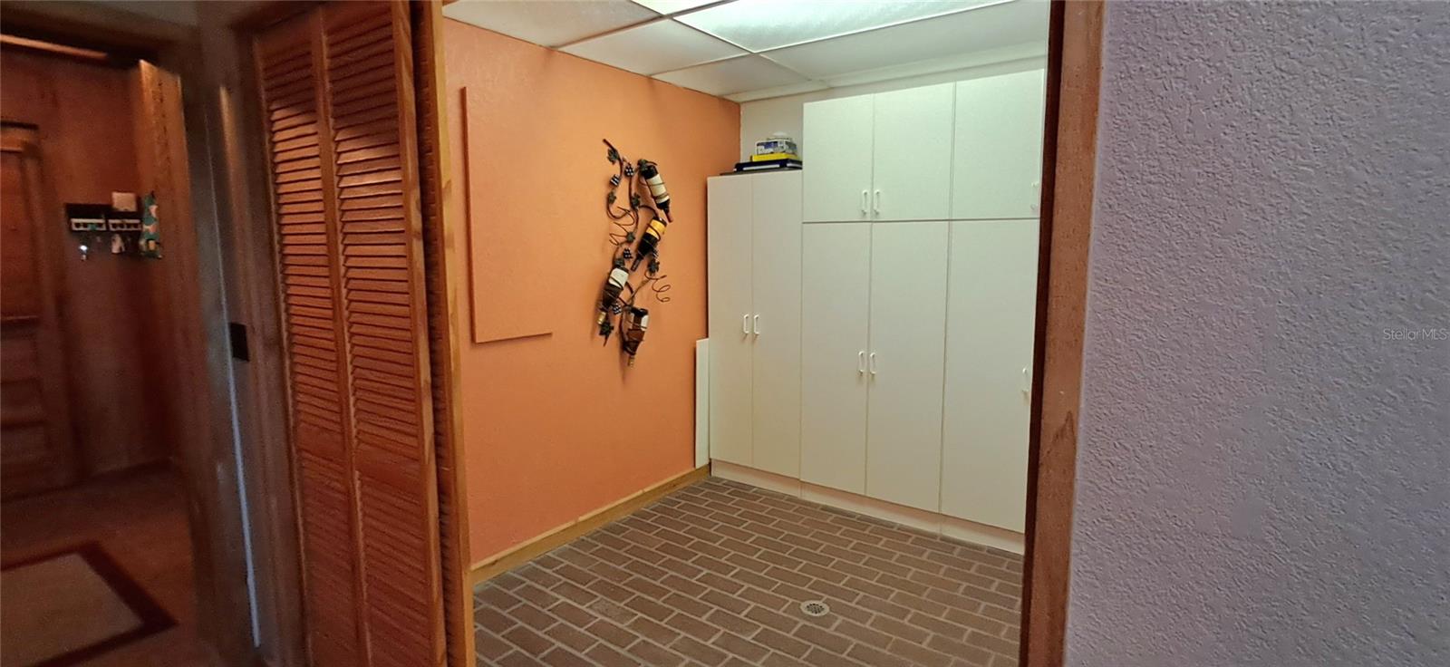Walk-In Pantry - 2741 EDWARDS RD, HAINES CITY