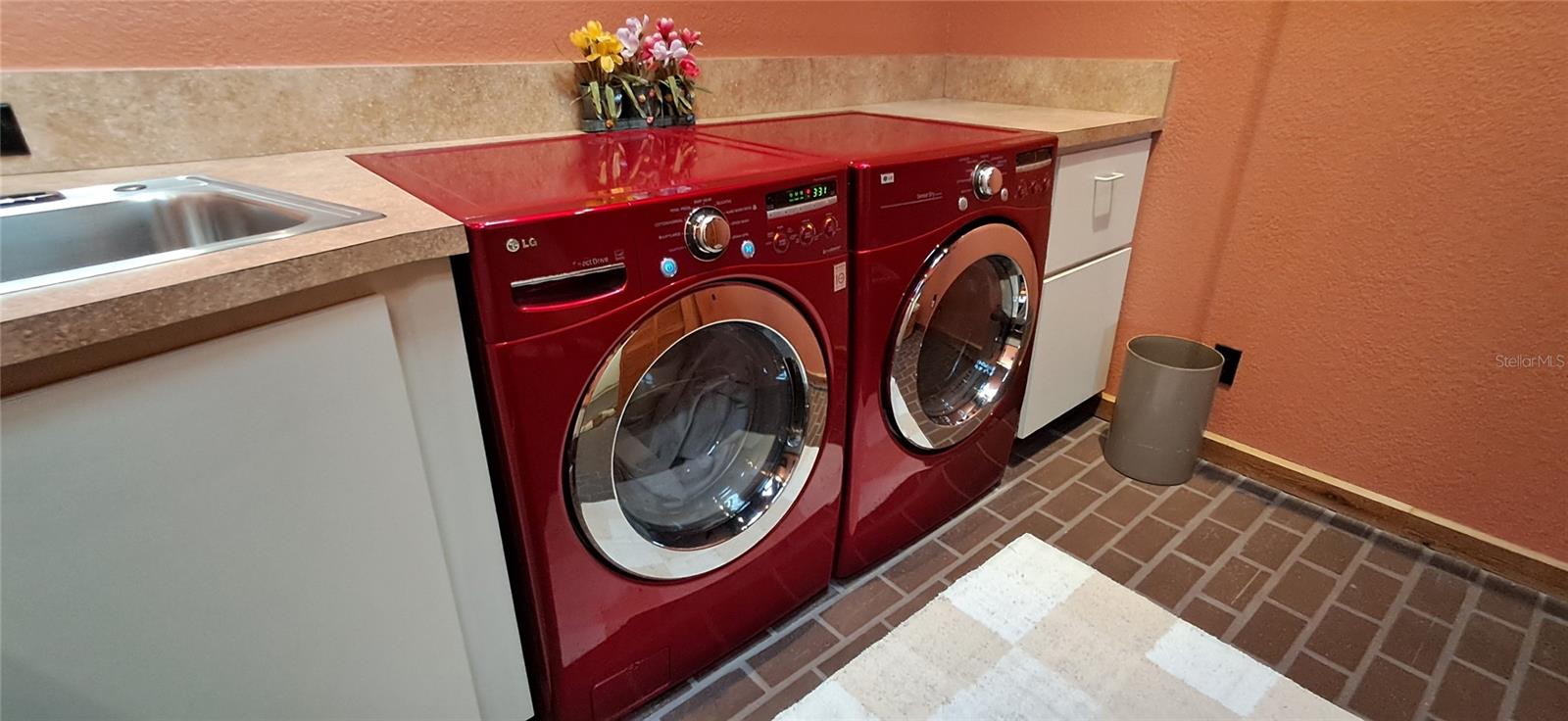 Beautiful Washer and Dryer - 2741 EDWARDS RD, HAINES CITY