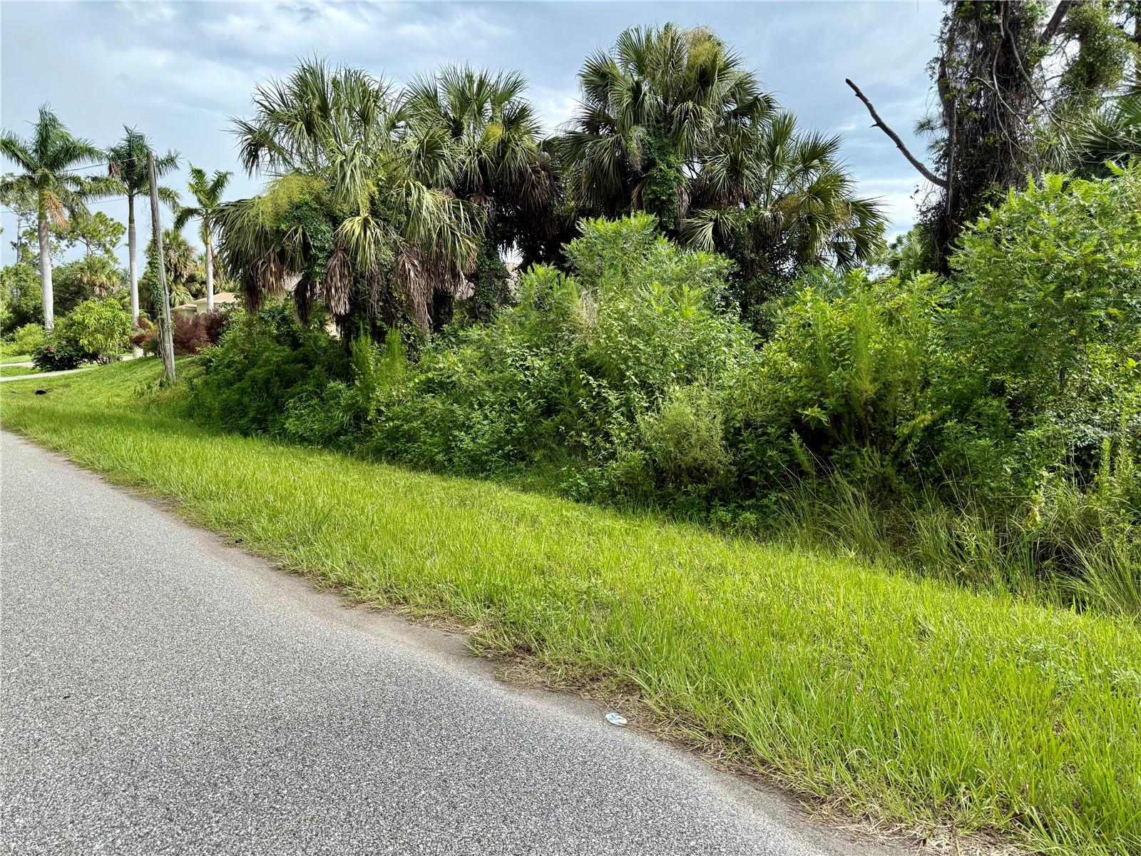 Land at INDUSTRY AVE, NORTH PORT, photo 3 of 8