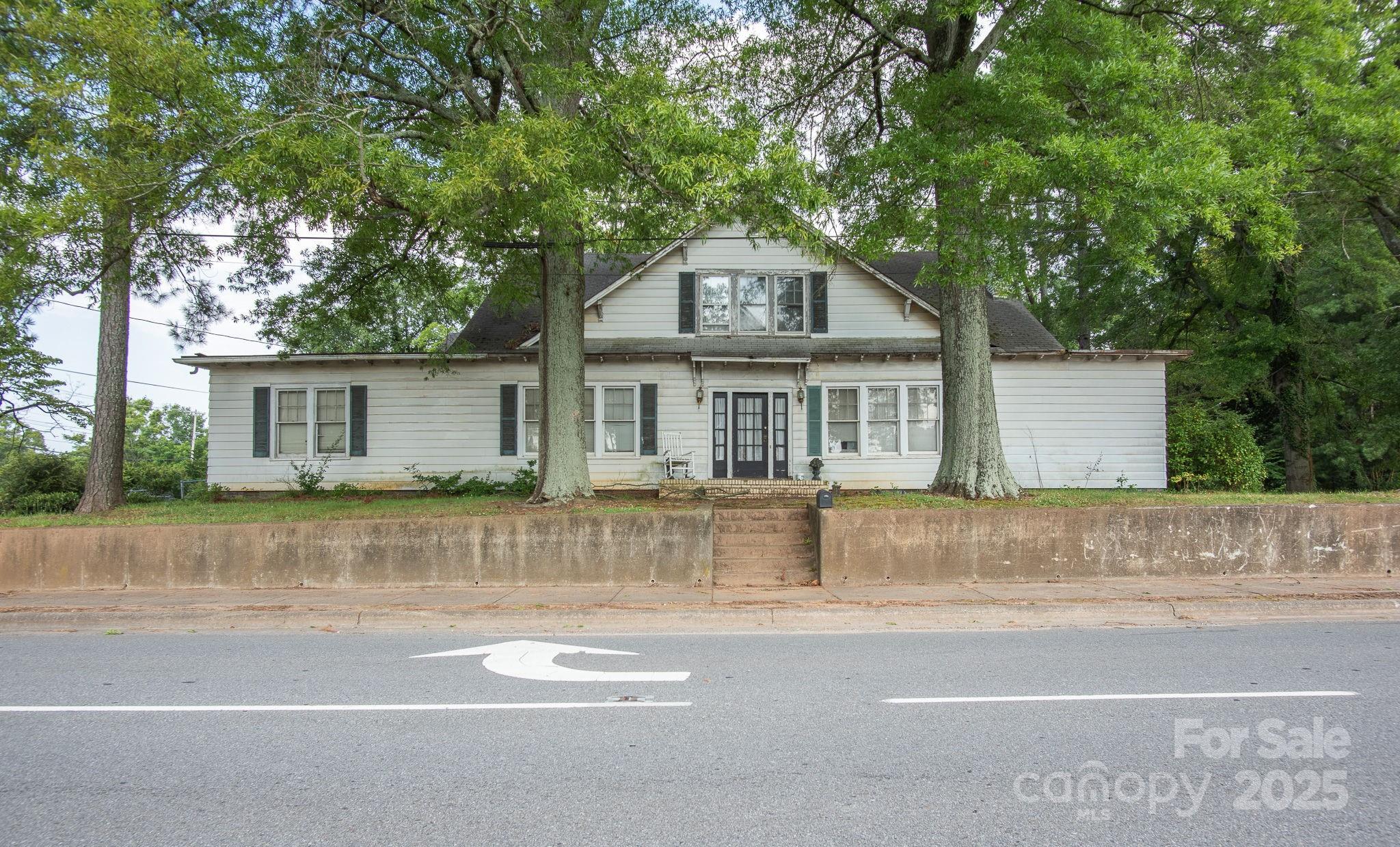 109 Piedmont Ave - Commercial Property - 109 Fulton Street, Kings Mountain