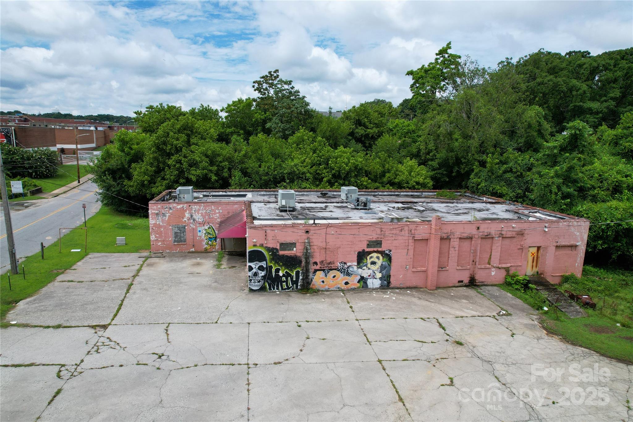 604 W Ward Avenue