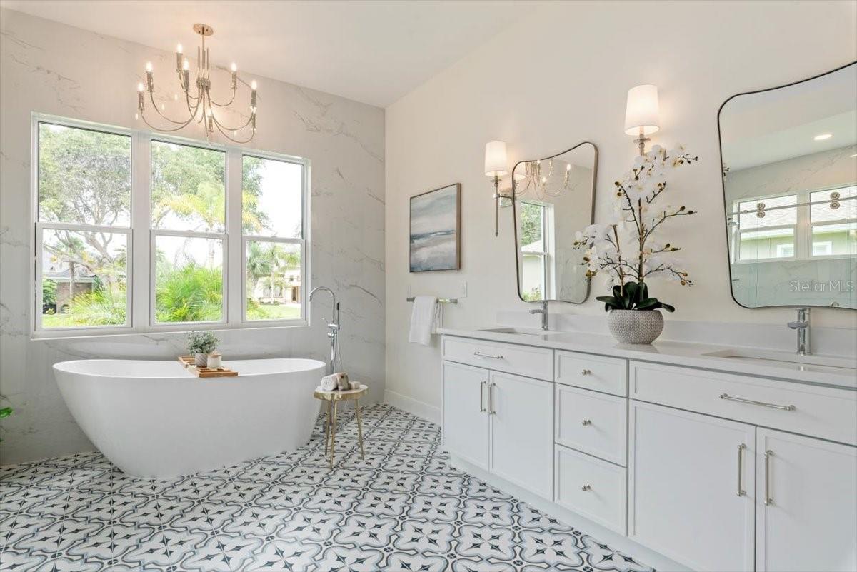 Owner's Primary Bathroom - 17 OLD OAK DR N, PALM COAST