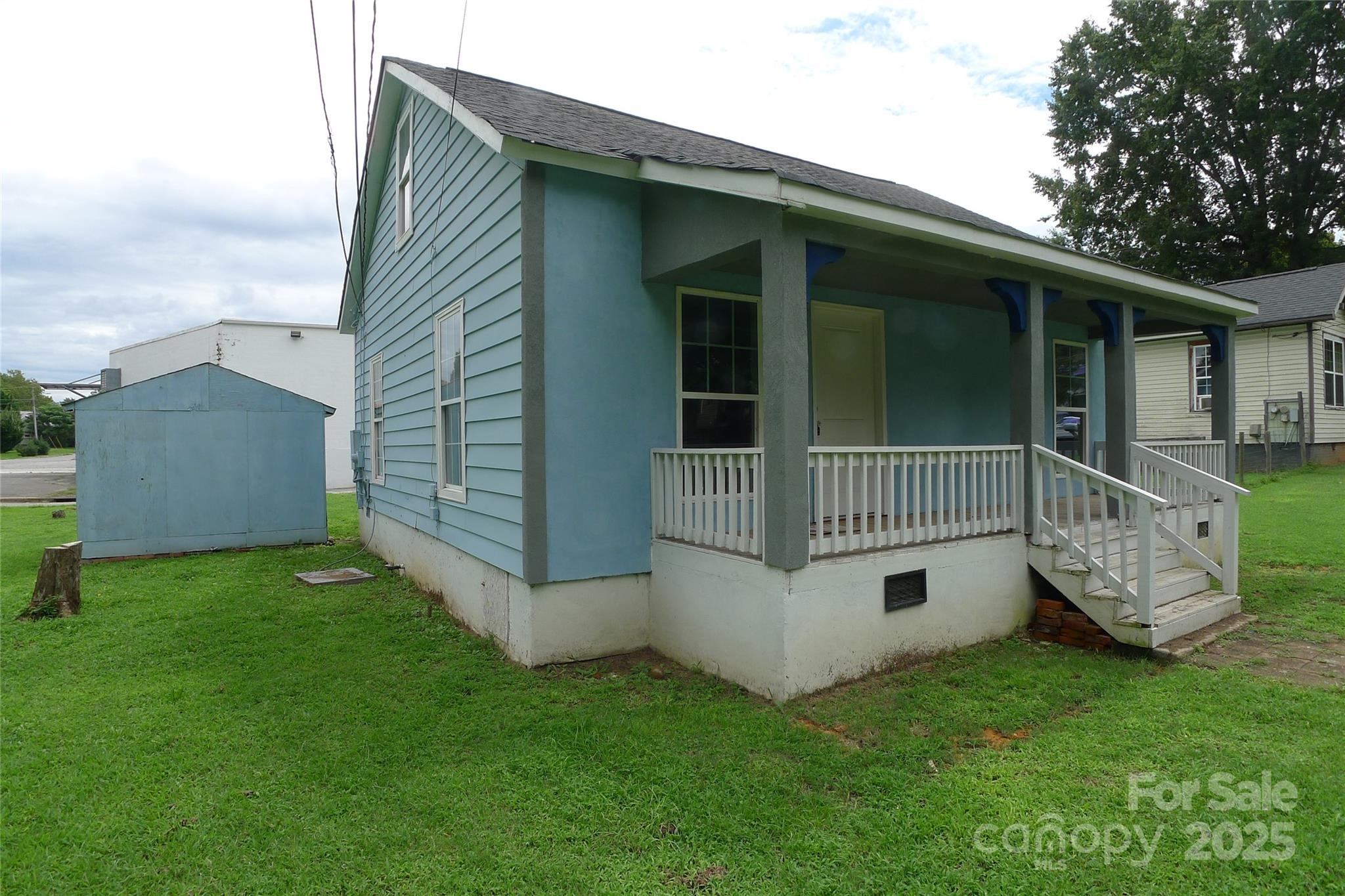 Single Family Residence at 816 Olympia Street, Lexington, photo 4 of 27