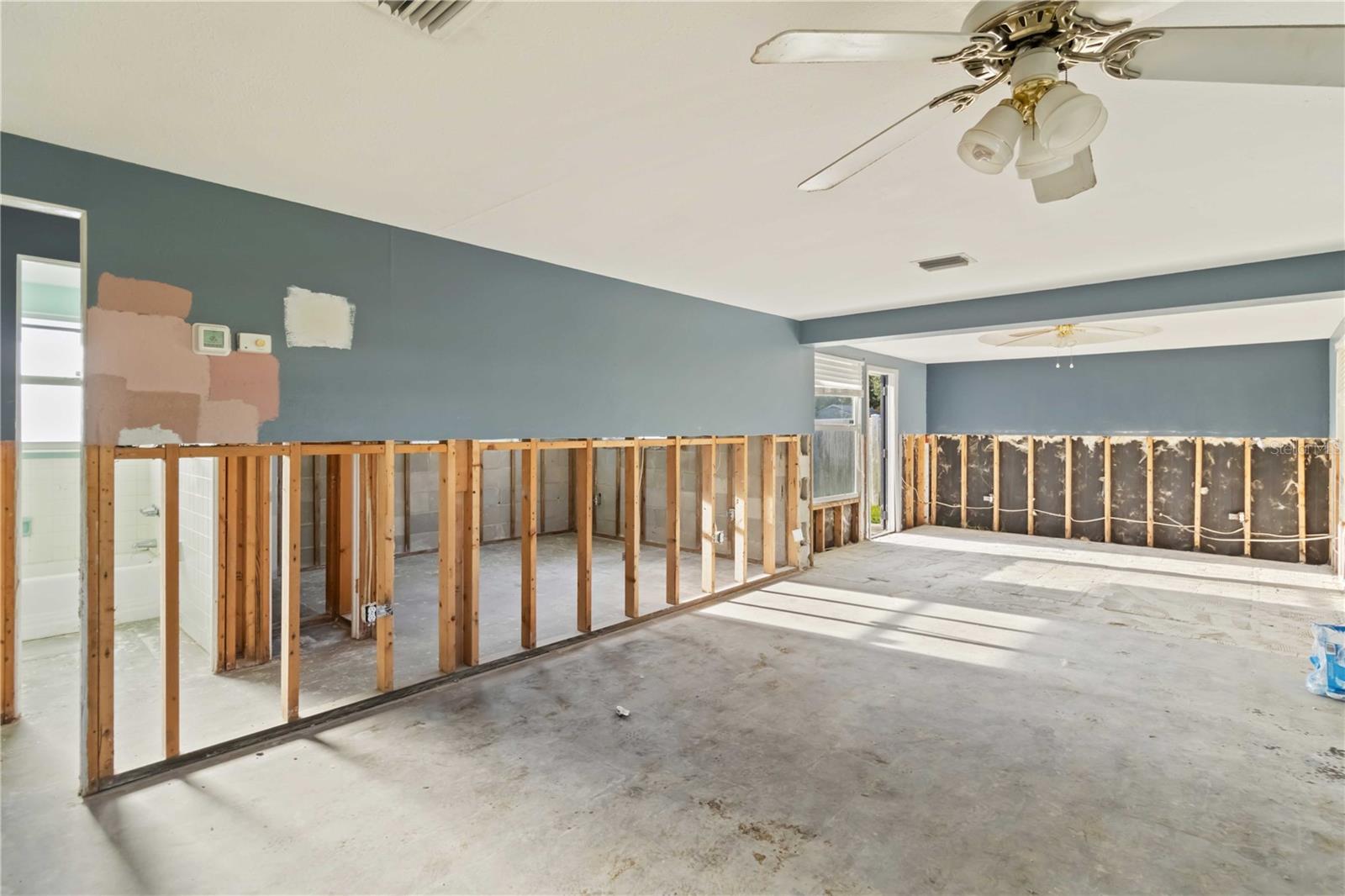 Single Family Residence at 1255 S MARYKNOLL RD, ENGLEWOOD, photo 6 of 50