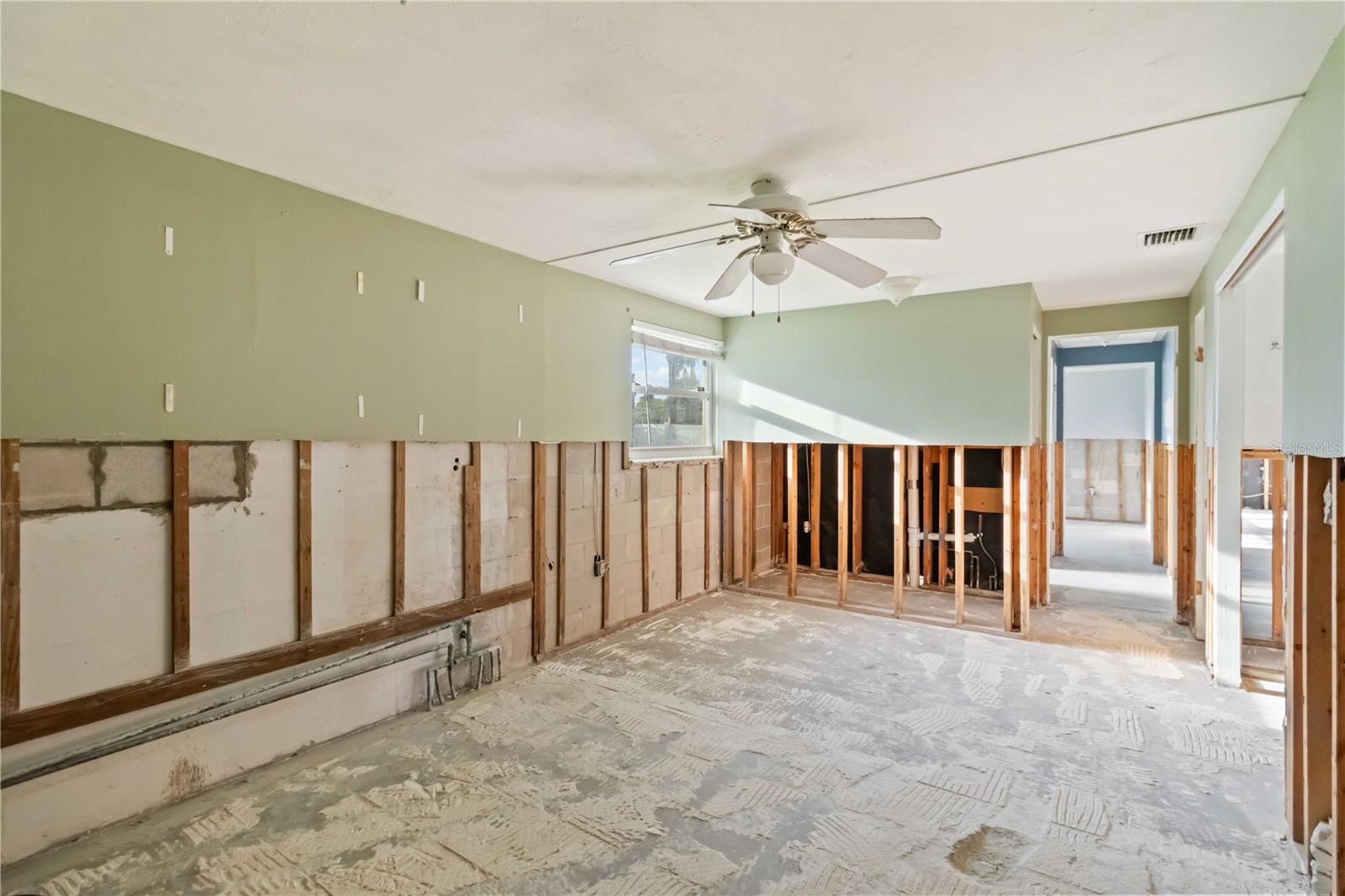 Single Family Residence at 1255 S MARYKNOLL RD, ENGLEWOOD, photo 15 of 50