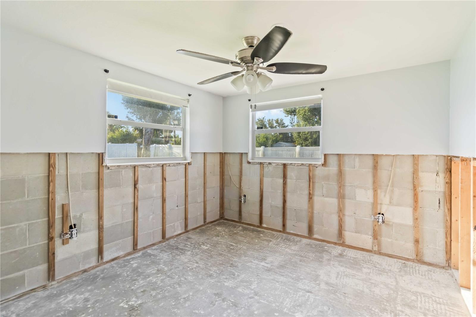 Single Family Residence at 1255 S MARYKNOLL RD, ENGLEWOOD, photo 17 of 50