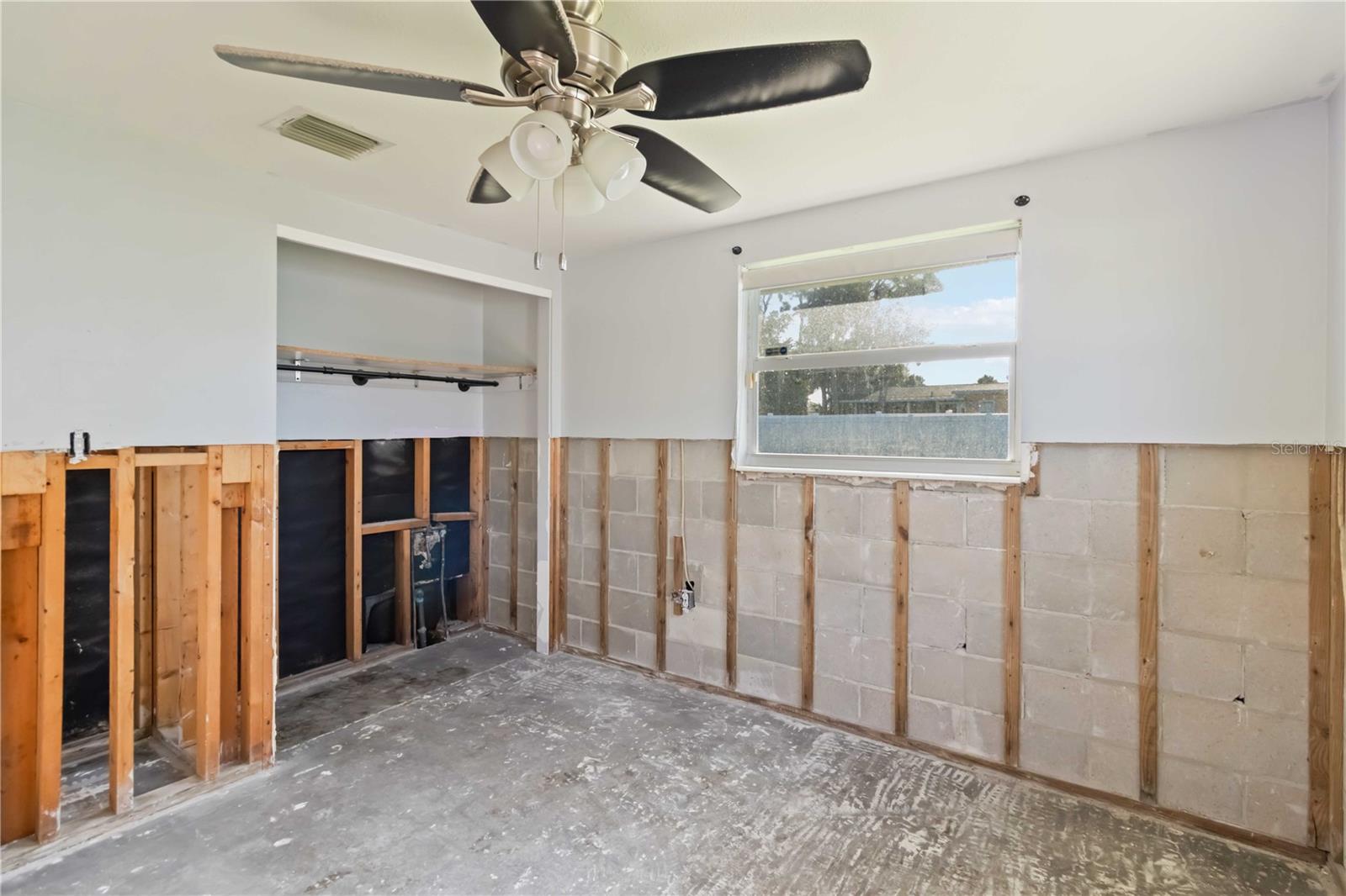Single Family Residence at 1255 S MARYKNOLL RD, ENGLEWOOD, photo 19 of 50