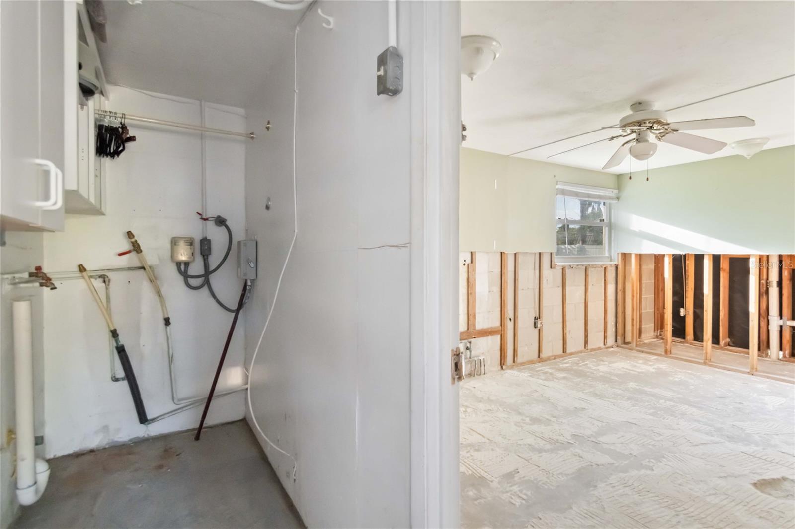 Single Family Residence at 1255 S MARYKNOLL RD, ENGLEWOOD, photo 27 of 50