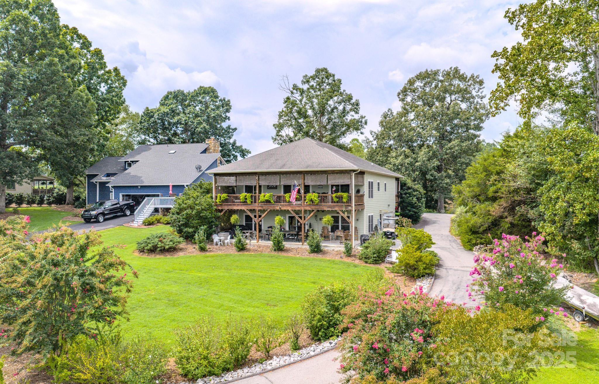 Single Family Residence at 101 Lake Club Lane, Nebo, photo 5 of 45