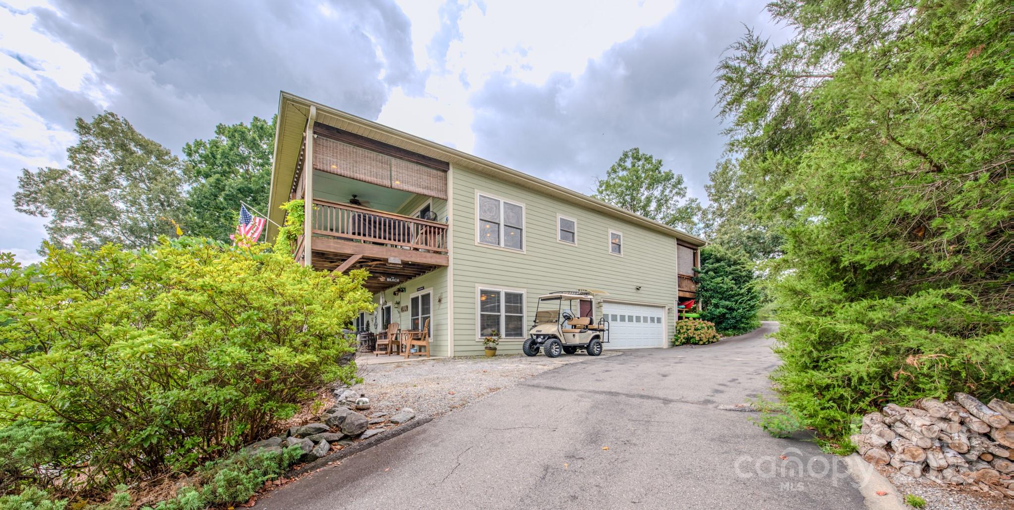 Single Family Residence at 101 Lake Club Lane, Nebo, photo 17 of 45