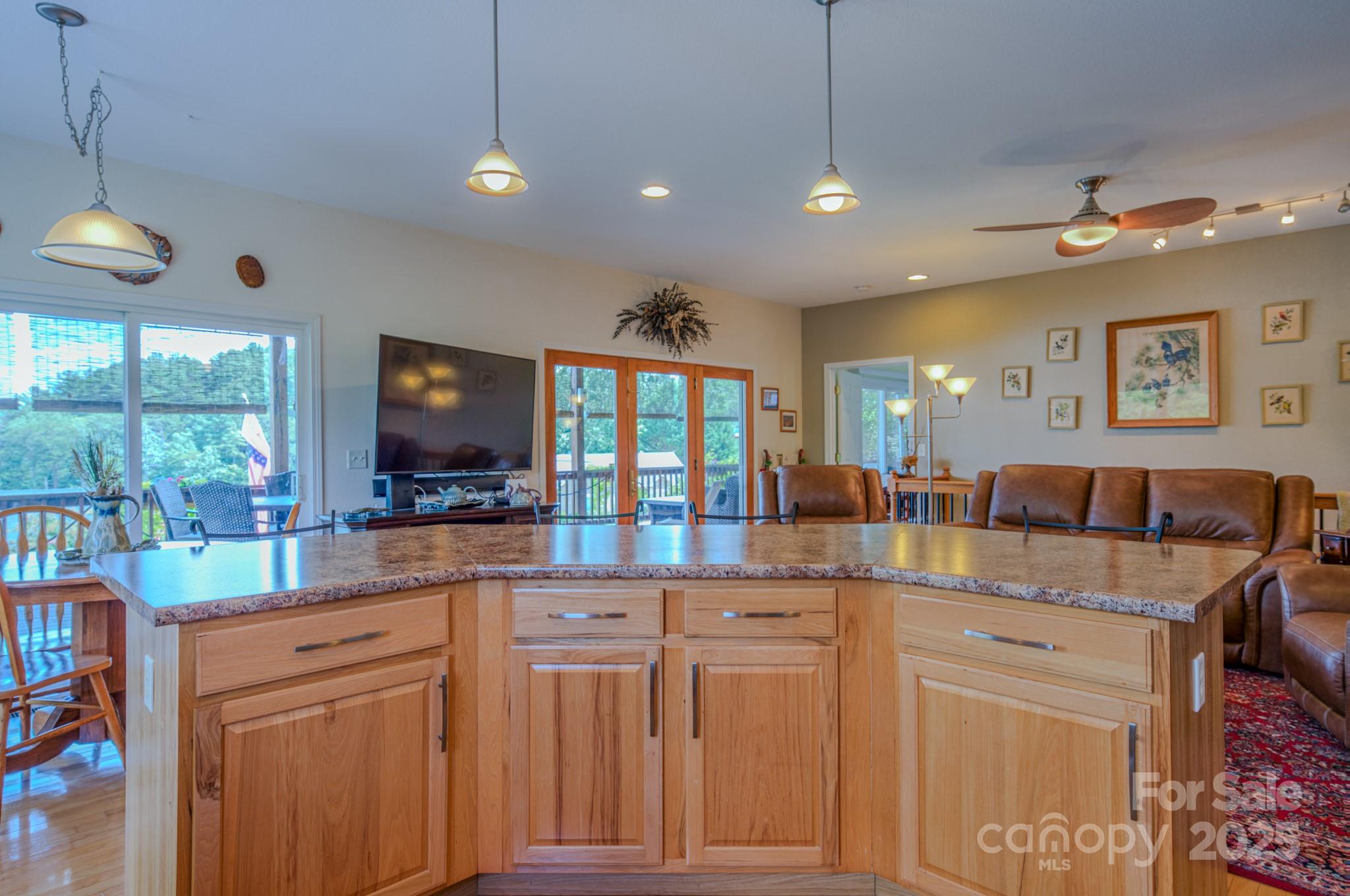 Single Family Residence at 101 Lake Club Lane, Nebo, photo 26 of 45