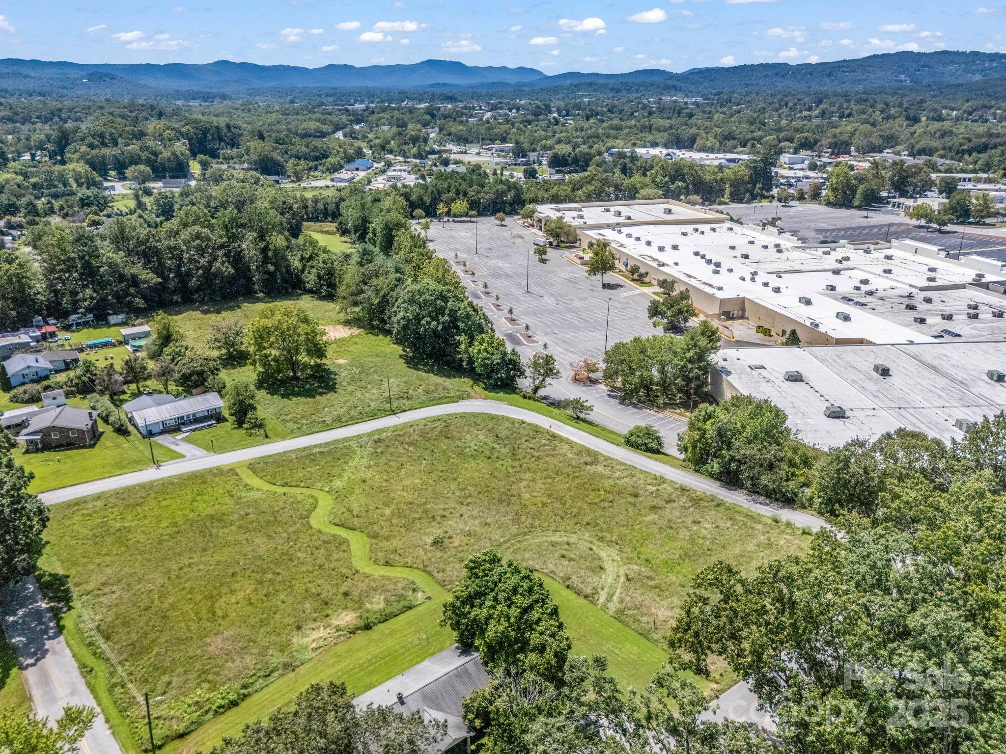 Lot at 410 Freeman Street, Hendersonville, photo 10 of 28