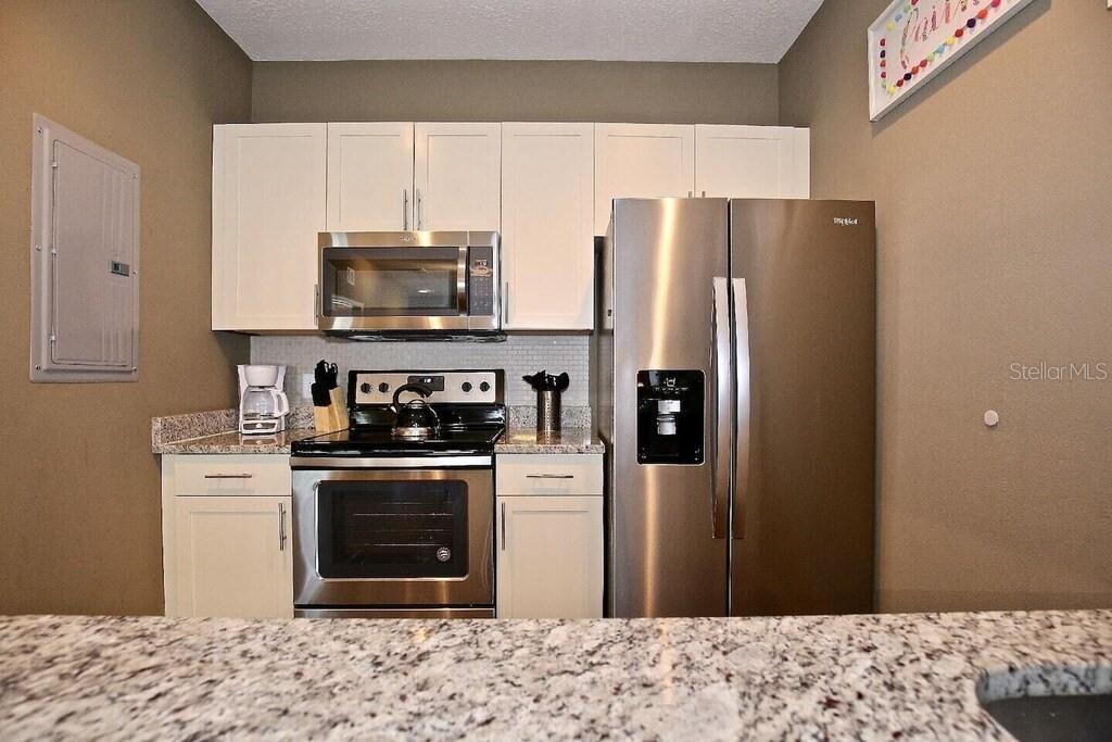 Townhouse at 8905 SHINE DR, KISSIMMEE, photo 12 of 24