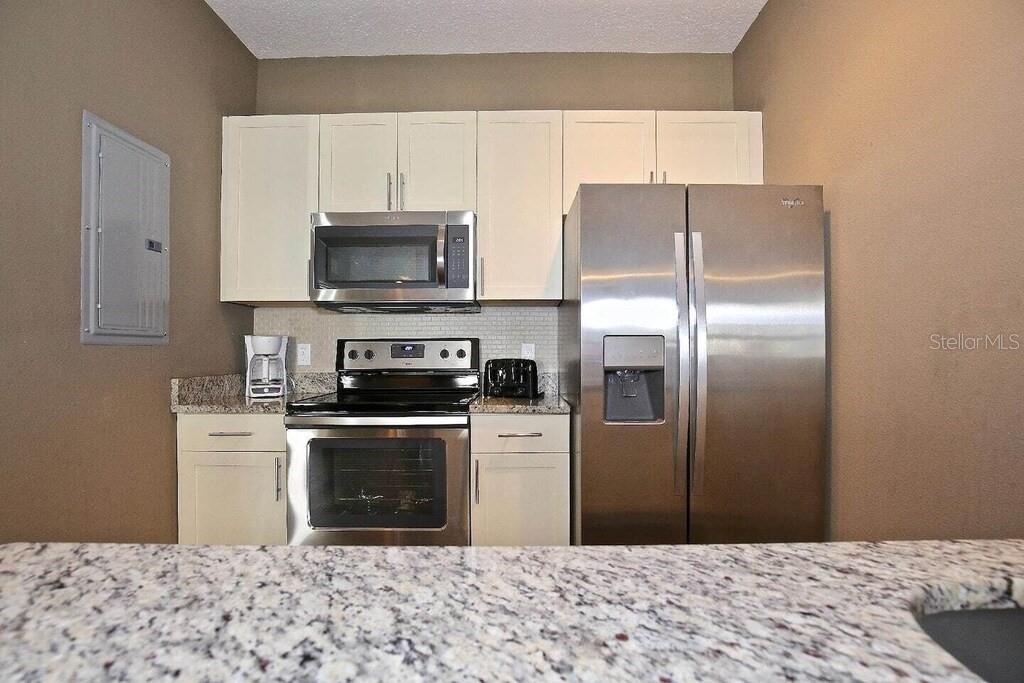 Townhouse at 3211 WISH AVE, KISSIMMEE, photo 7 of 17