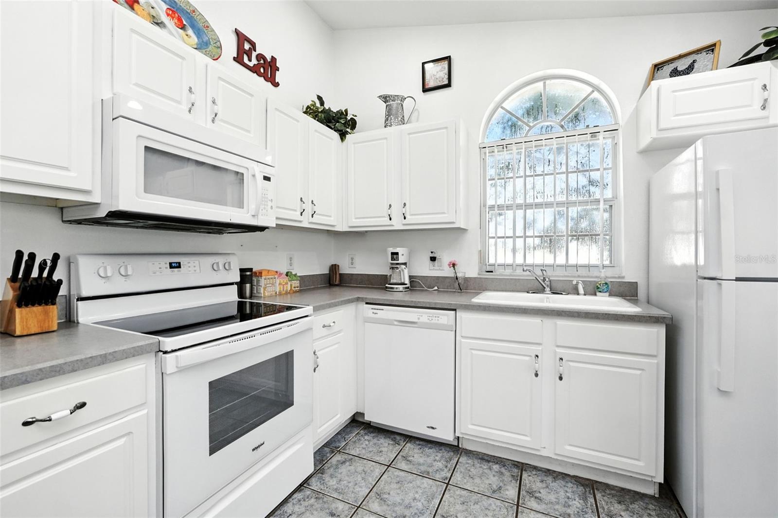 Single Family Residence at 131 S ROMA WAY, KISSIMMEE, photo 17 of 43