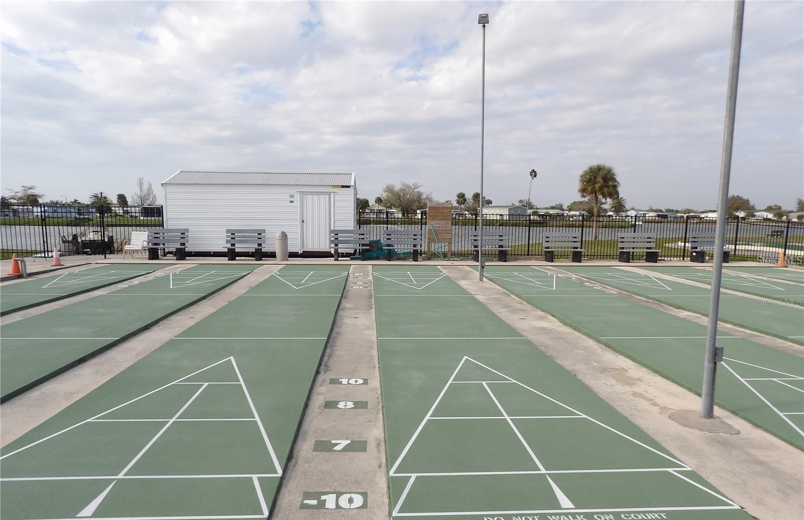 Shuffleboard - 6290 GREENFINCH RD, ENGLEWOOD