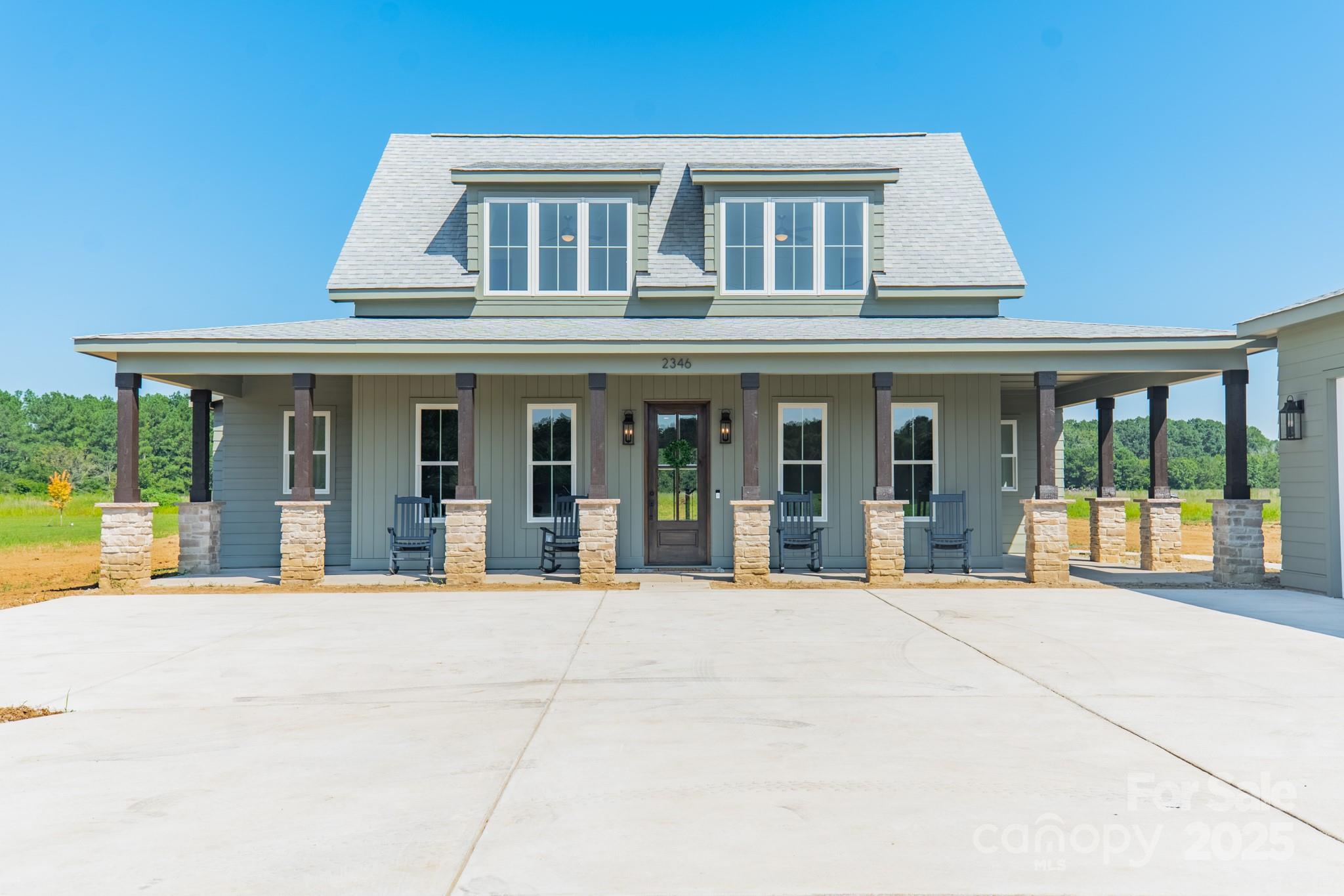 Single Family Residence at 2346 Bridgewater Road, Rock Hill, photo 2 of 34