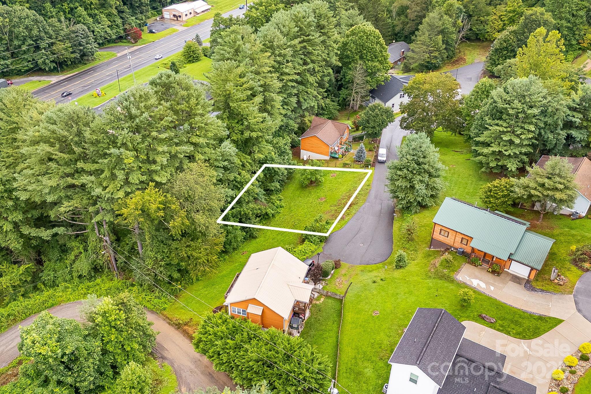 Lot at 9999 Whippoorwill Way, Waynesville, photo 4 of 27
