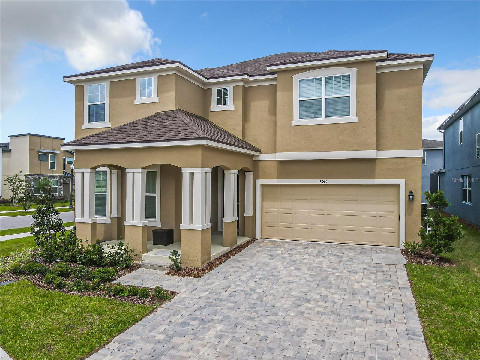 Single Family Residence at 8919 TROPICAL HAVEN CT, KISSIMMEE, photo 2 of 92