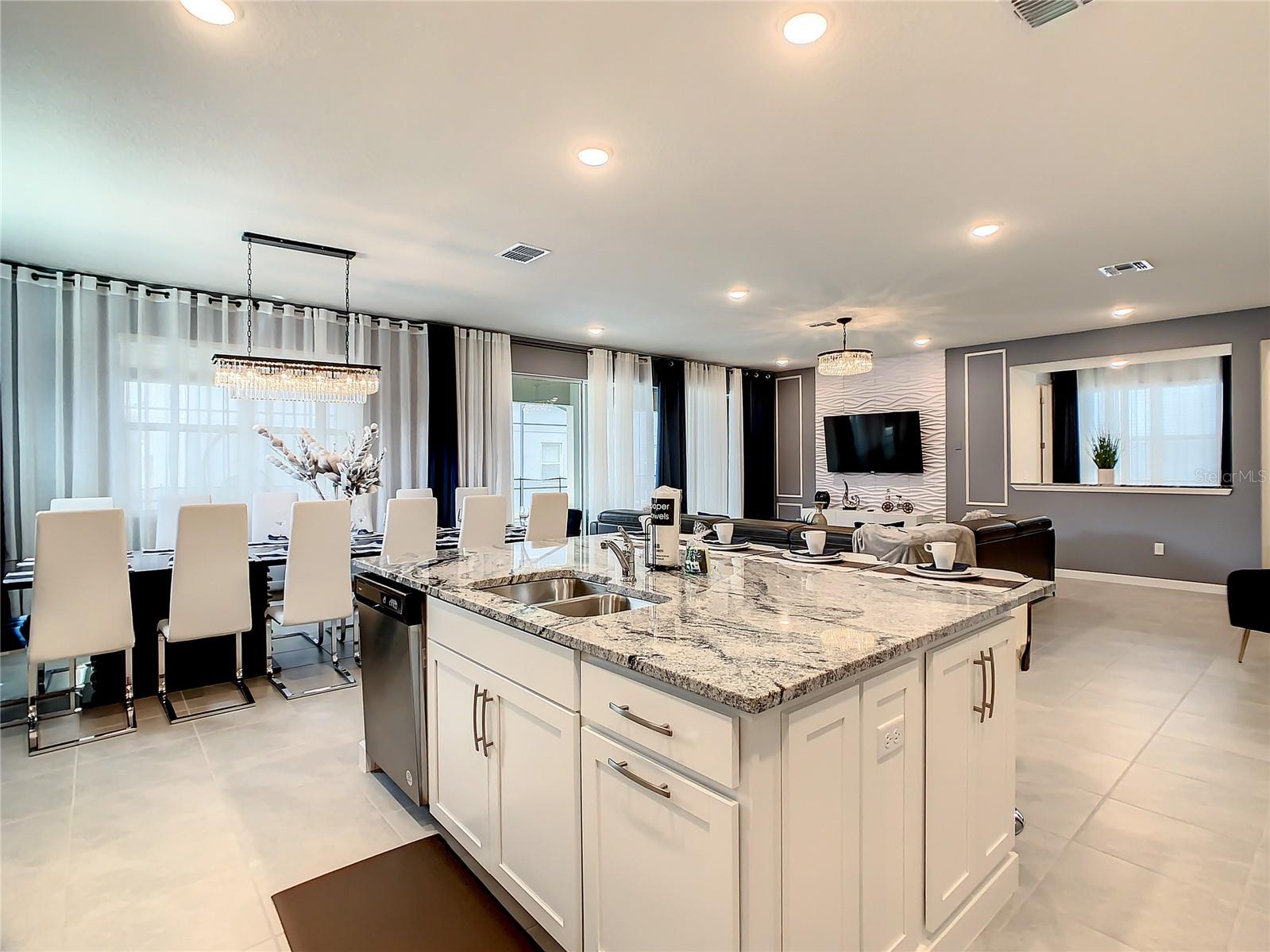 Single Family Residence at 8919 TROPICAL HAVEN CT, KISSIMMEE, photo 15 of 92