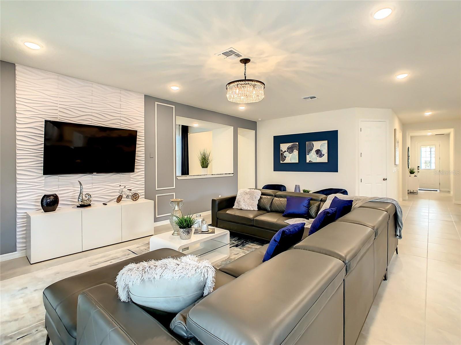 Single Family Residence at 8919 TROPICAL HAVEN CT, KISSIMMEE, photo 23 of 92