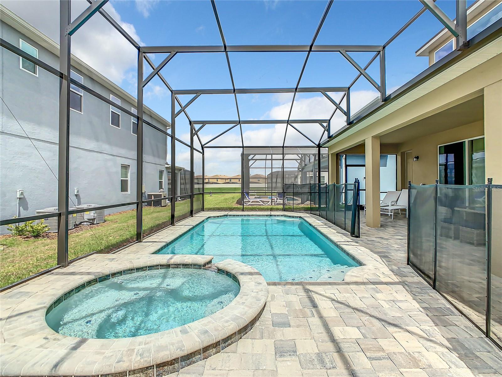 Single Family Residence at 8919 TROPICAL HAVEN CT, KISSIMMEE, photo 30 of 92