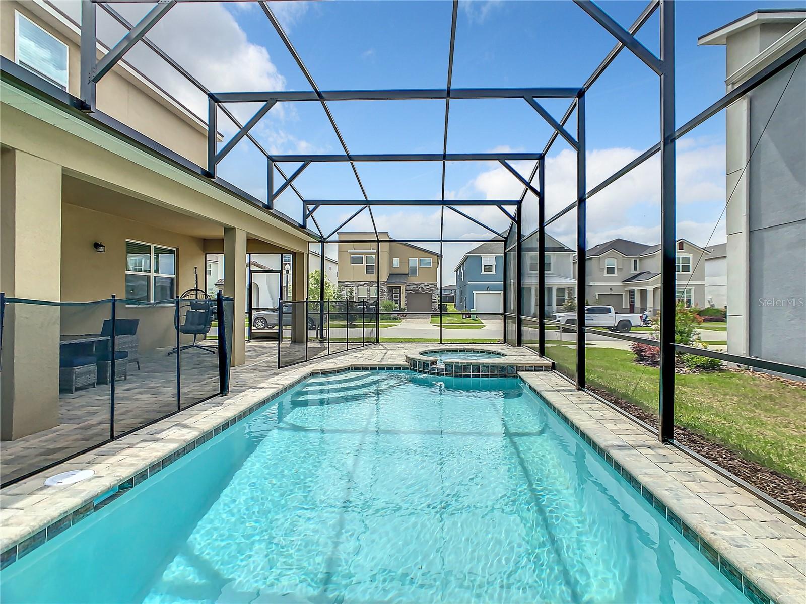 Single Family Residence at 8919 TROPICAL HAVEN CT, KISSIMMEE, photo 31 of 92